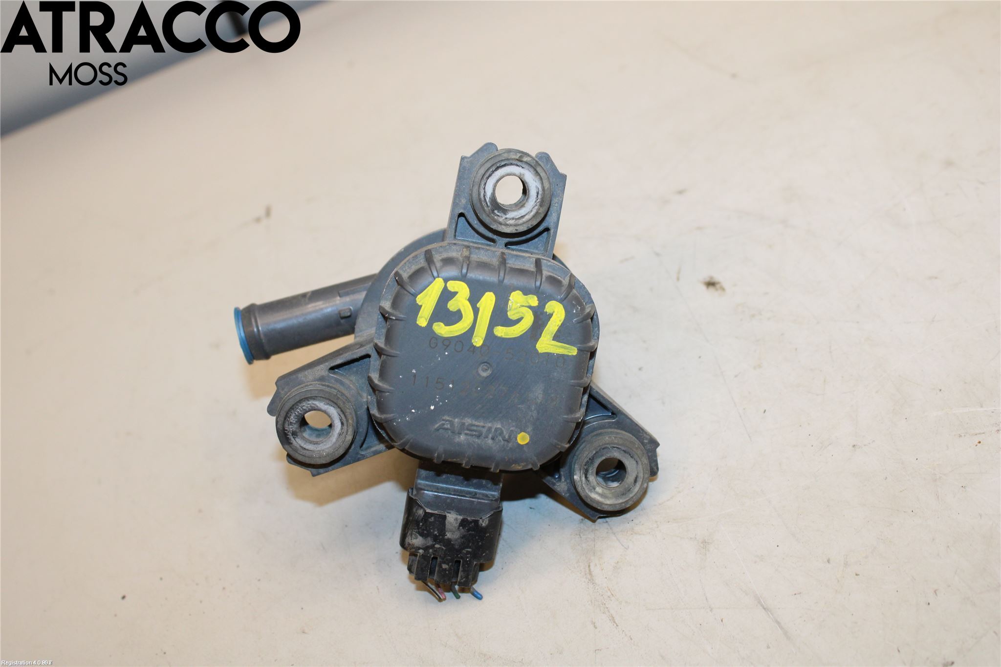 Toyota YARIS XP130 12-14 Vattenpump