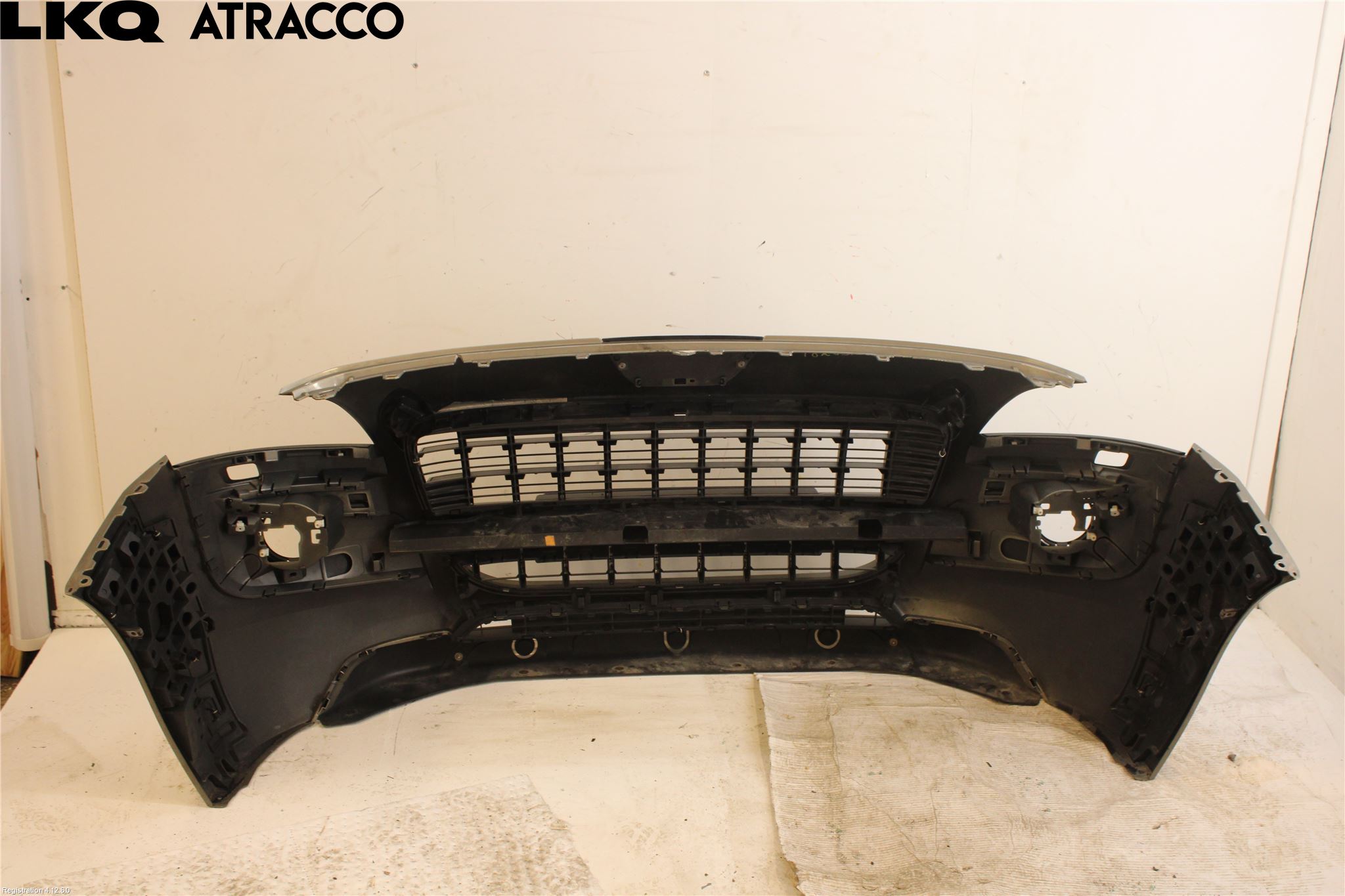 Peugeot 3008 09-16 Stötfångare Fram
