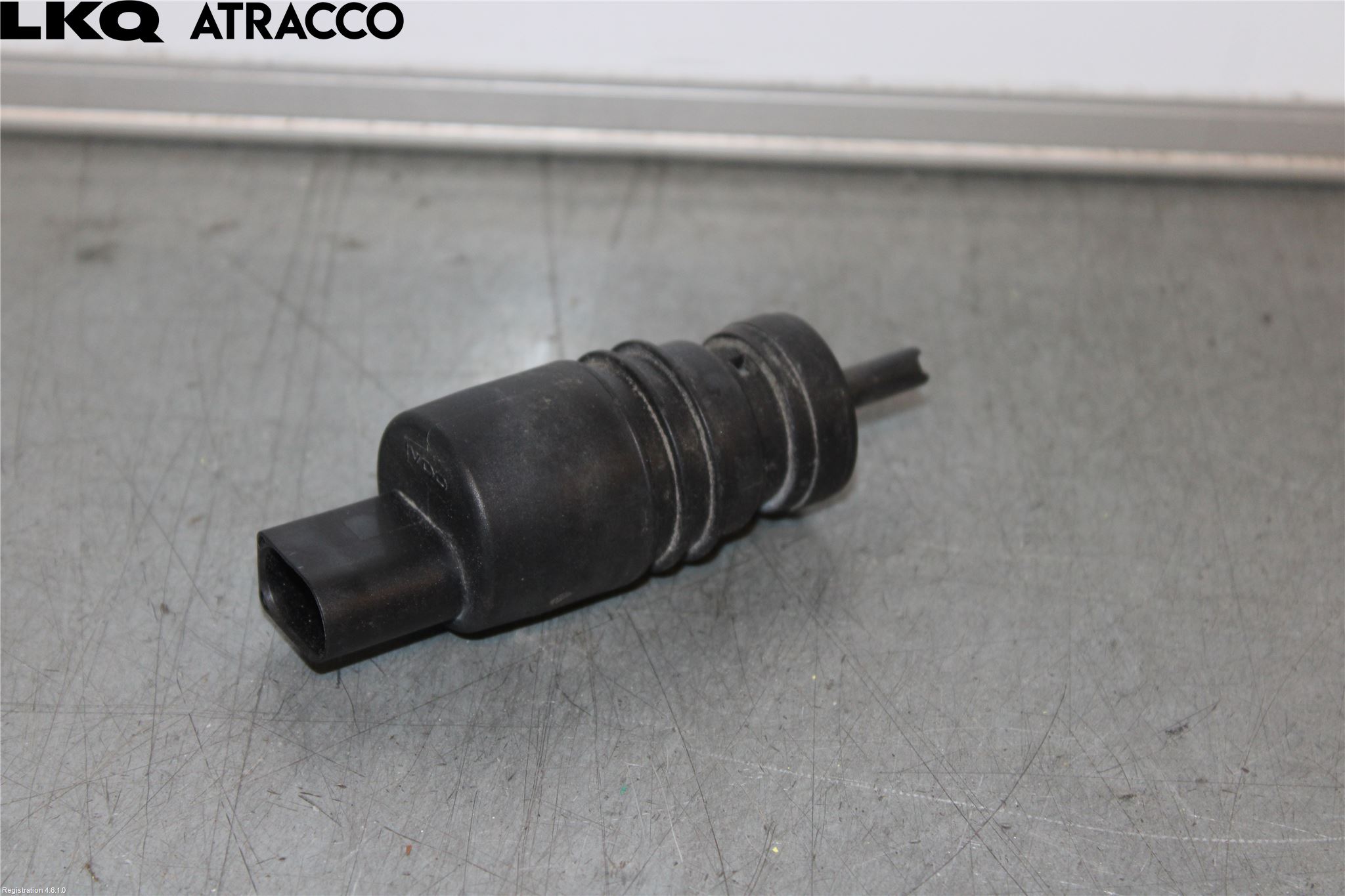 BMW X3 E83     03-10 Spolarpump Baklucka