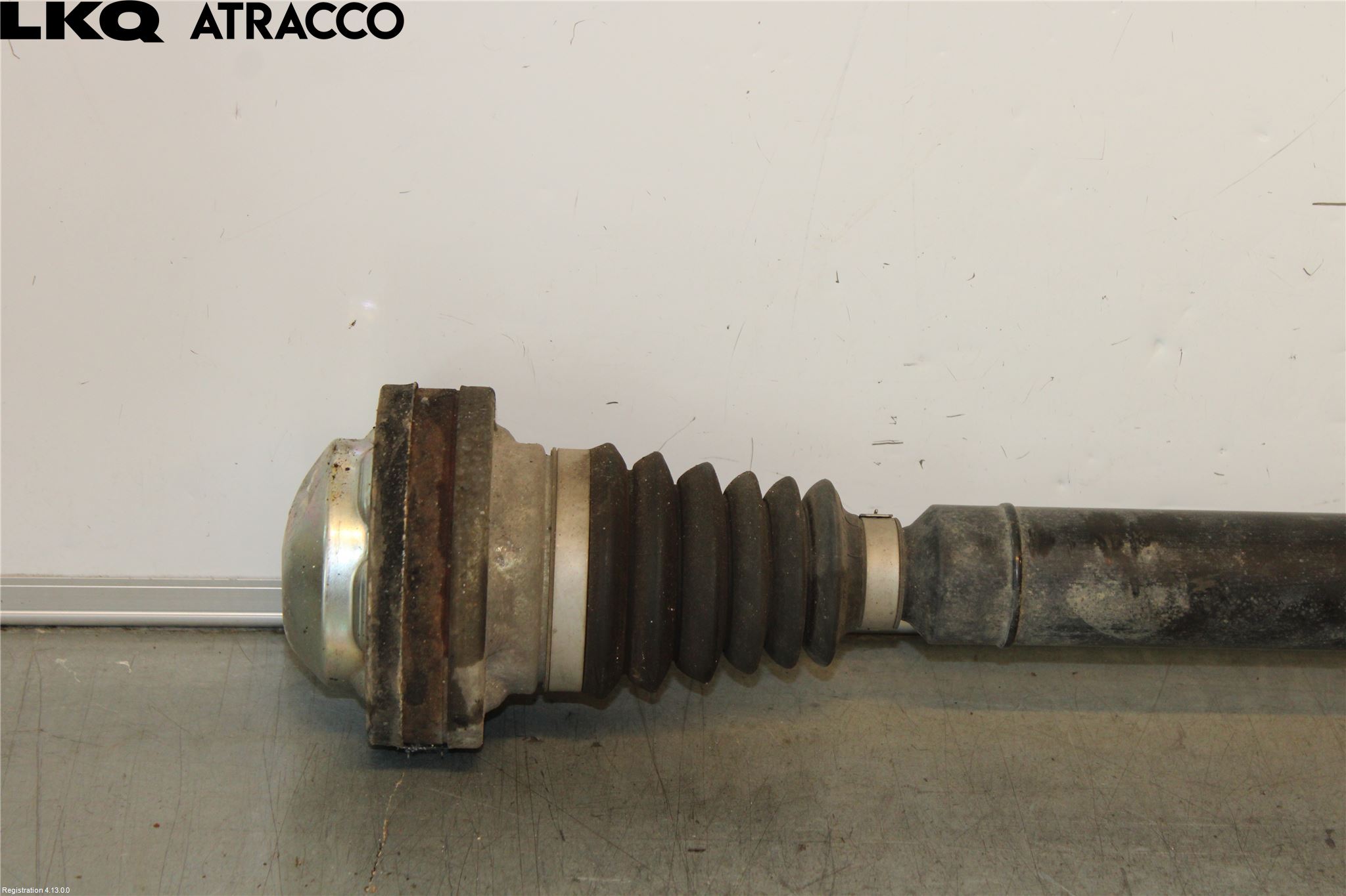 Volkswagen VW GOLF VI 09-13 Drivaxel Fram Höger