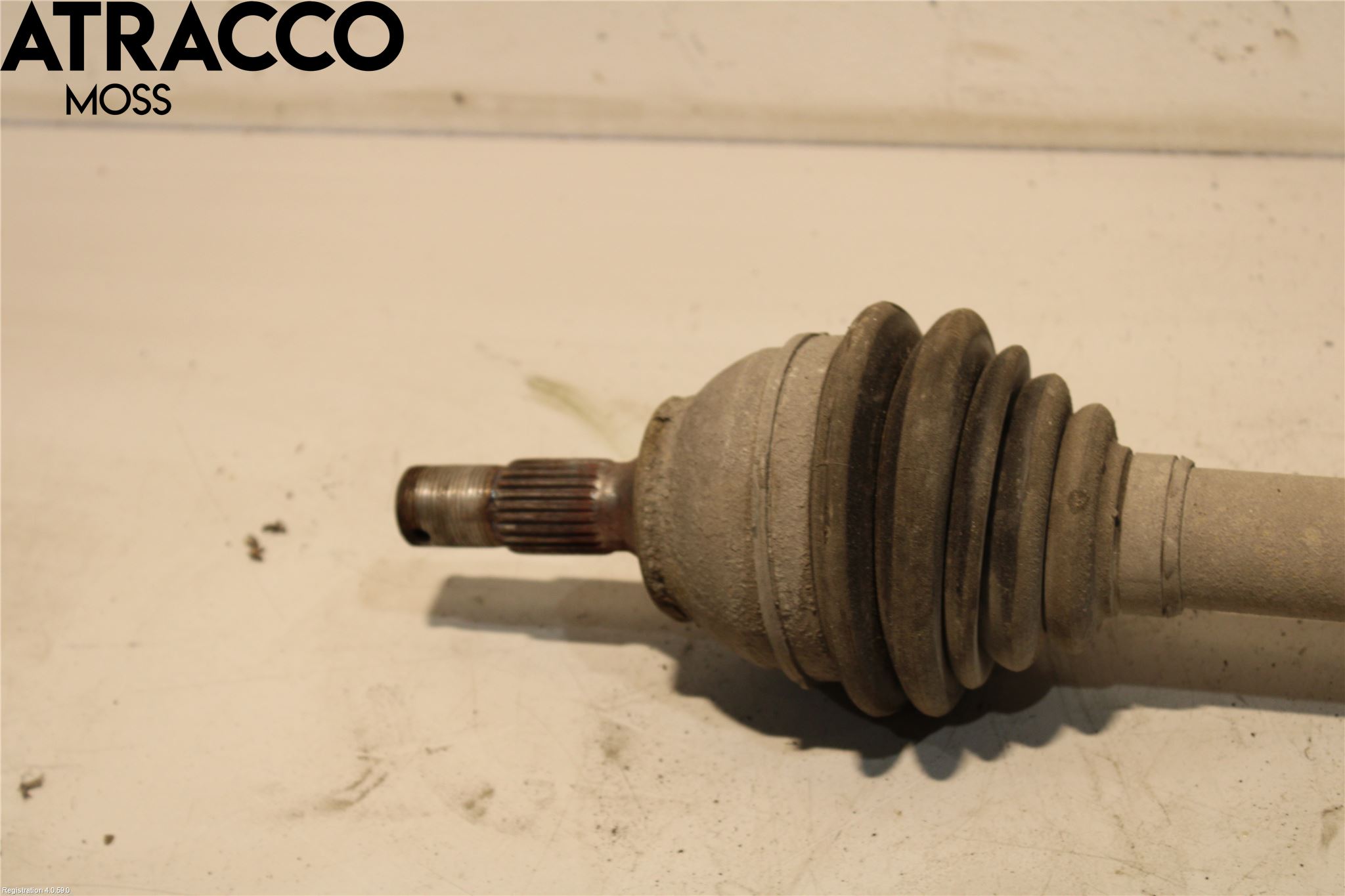 Peugeot 5008 10-16 Drivaxel Fram Vänster