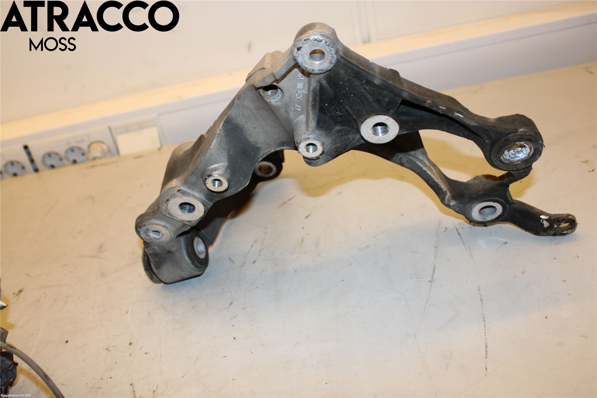 Honda CIVIC 06-11 Framvagnsbalk