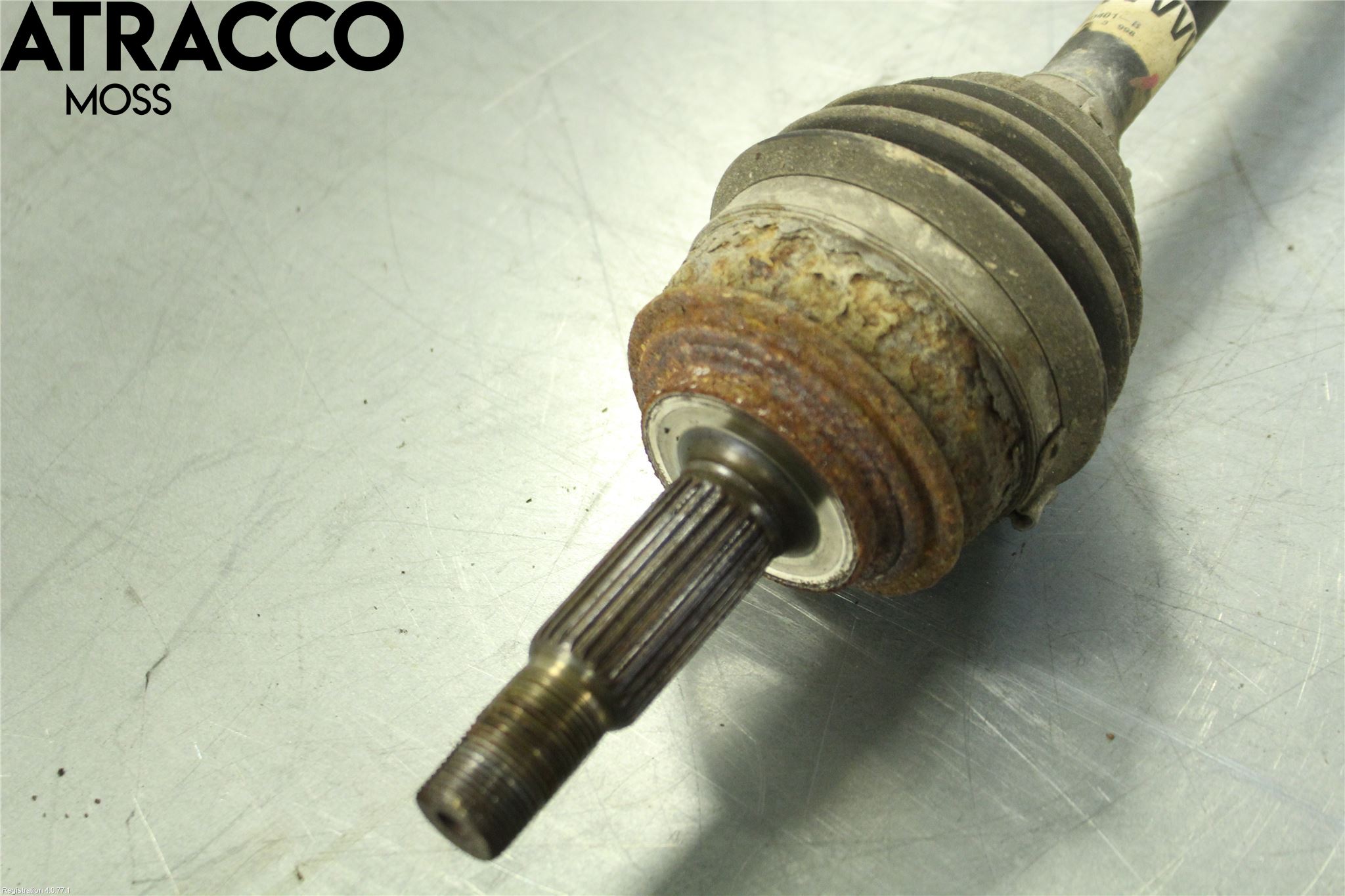 Toyota YARIS XP130 12-14 Drivaxel Fram Höger