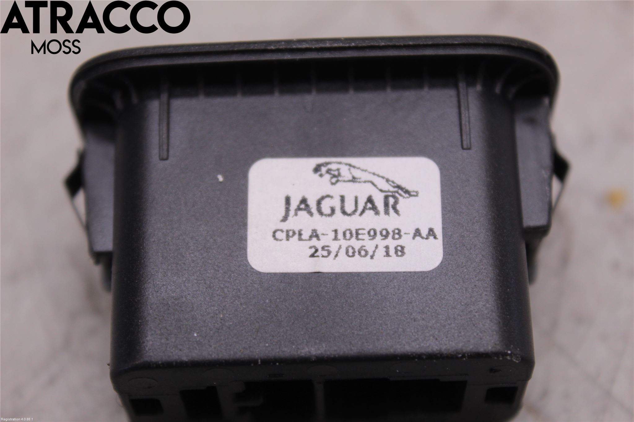 Jaguar I-PACE 18- Strömställare Övrigt