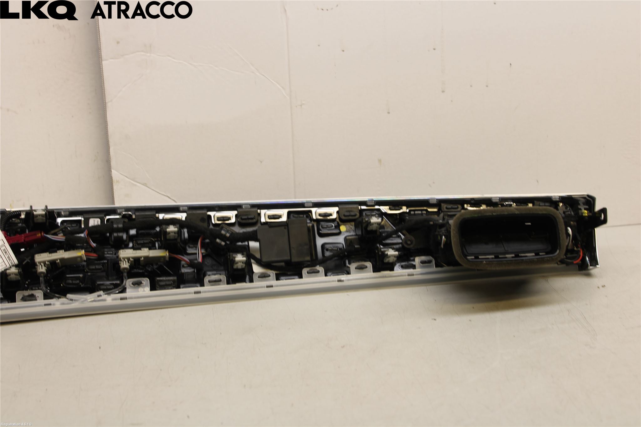 BMW 5 G30/G31/F90 17-23 Defrosterkanal-Munstycke