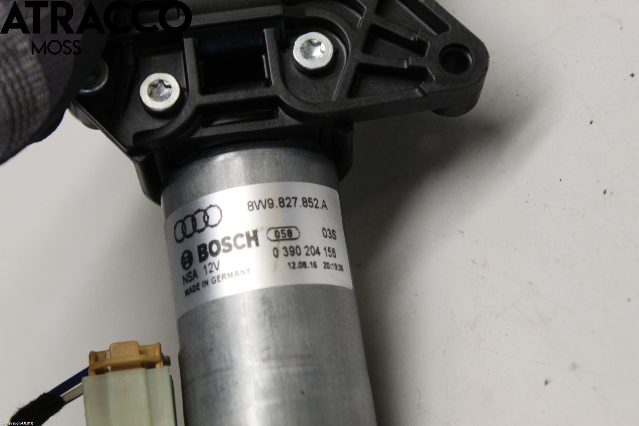 Audi A4/S4 B9 16-19 Bakluckeöppnare Automatisk
