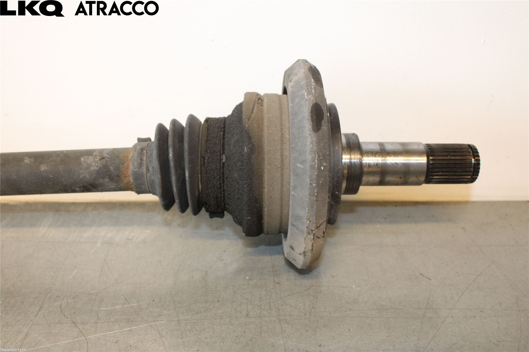 Mercedes-Benz MB C-KLASS (W205) 14-21 Drivaxel Bak Vänster