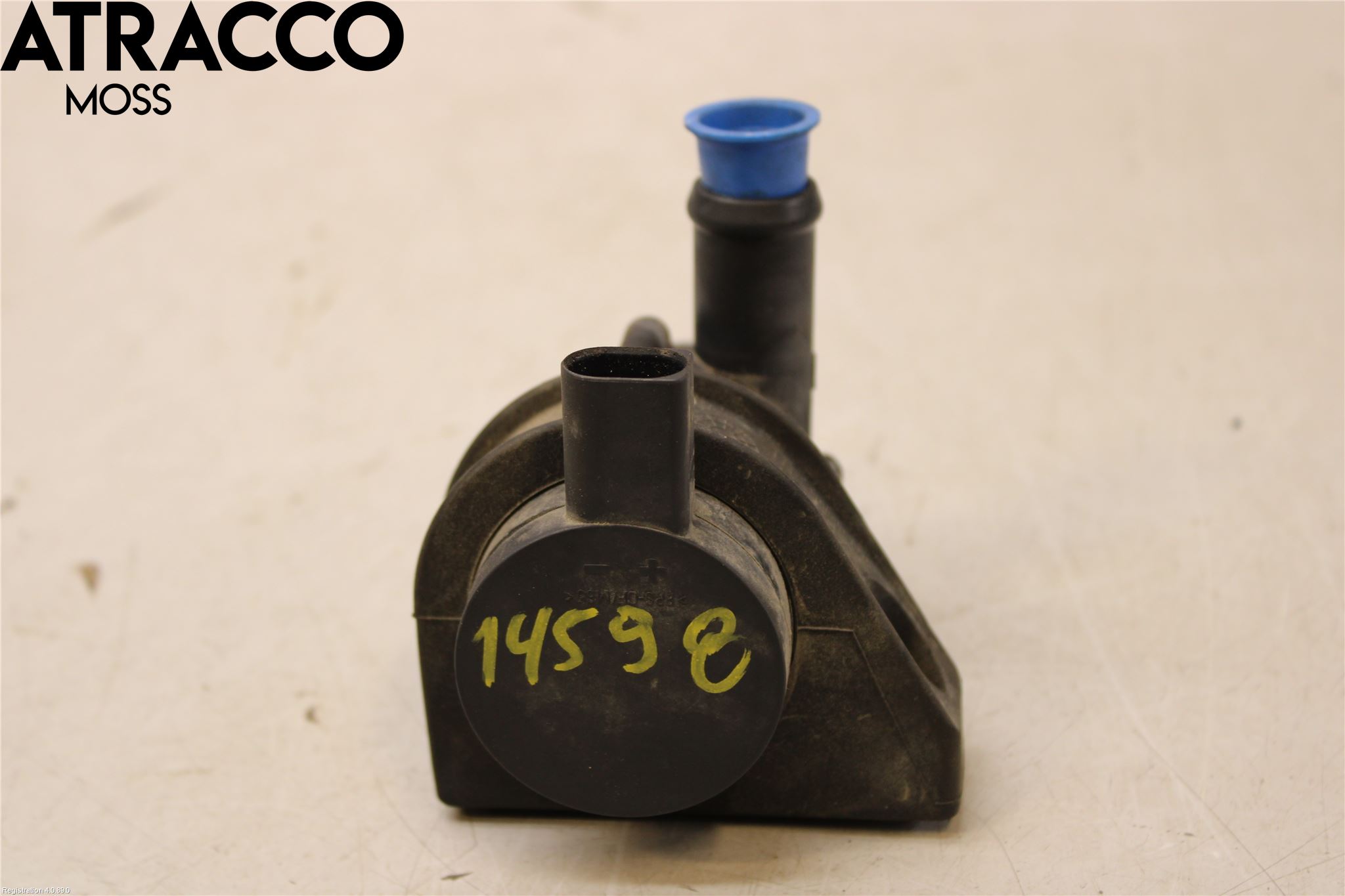 Volkswagen VW CADDY 11-15 Vattenpump