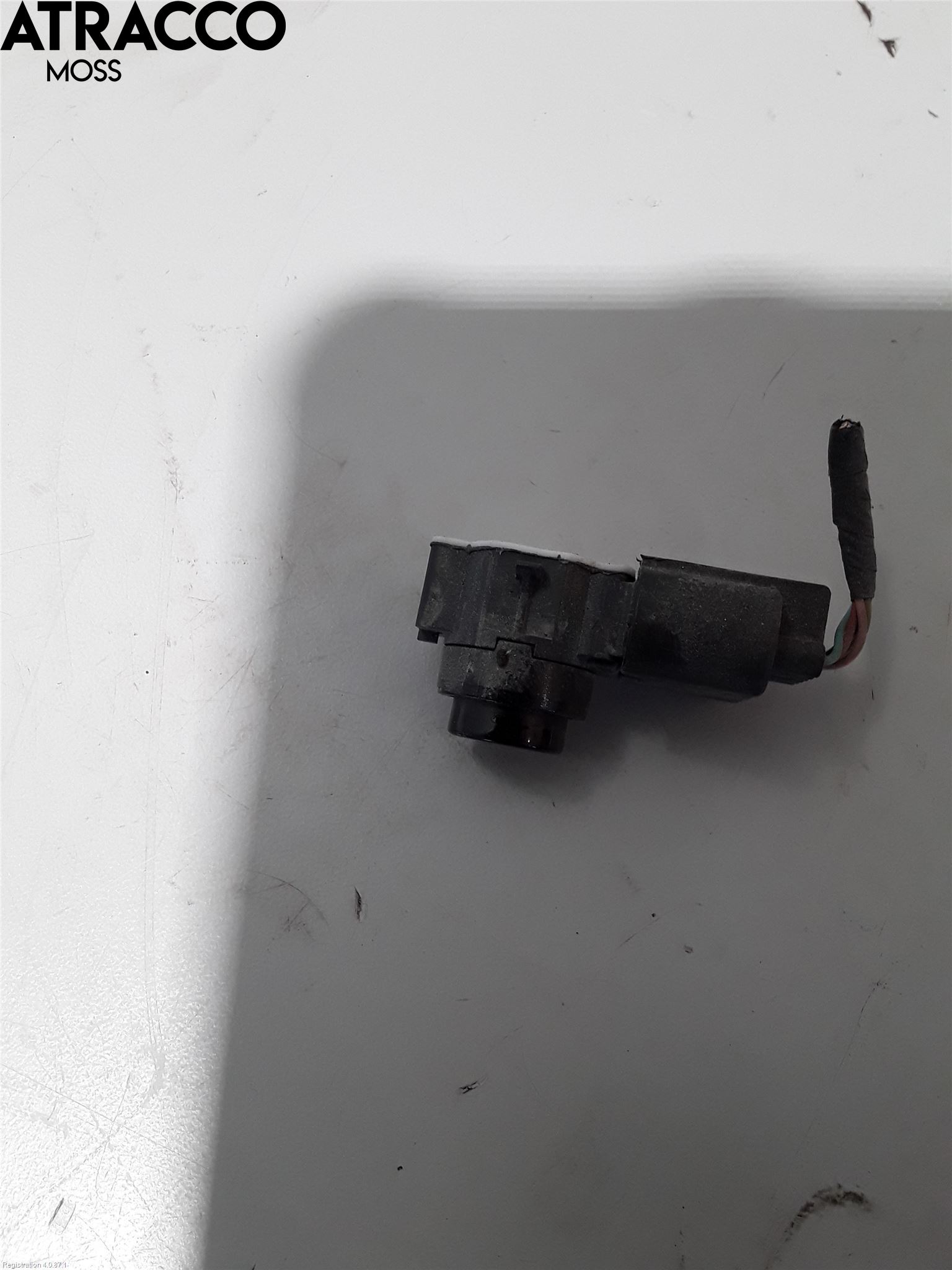 Honda CR-V 13-18 Parkeringshjälp Frontsensor