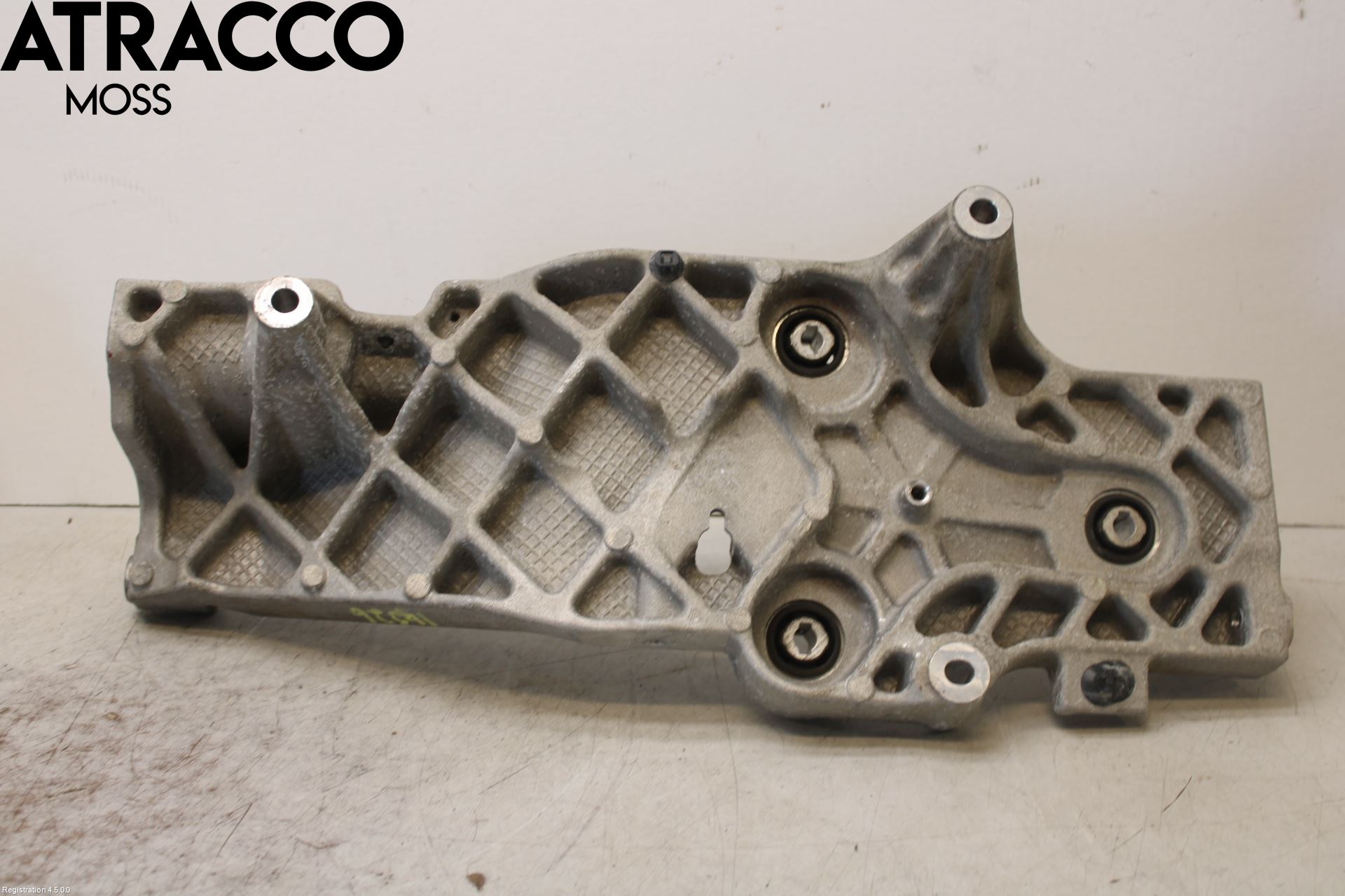 Ford TRANSIT/TOURNEO CUSTOM 13-24 Motorfäste