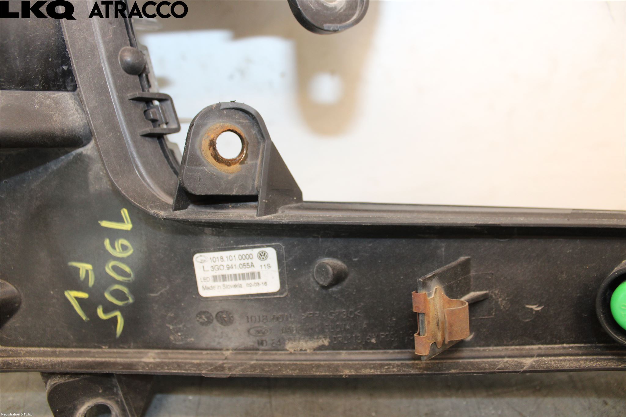 Volkswagen VW PASSAT 15-19 Dimljus-Varselljus Fram