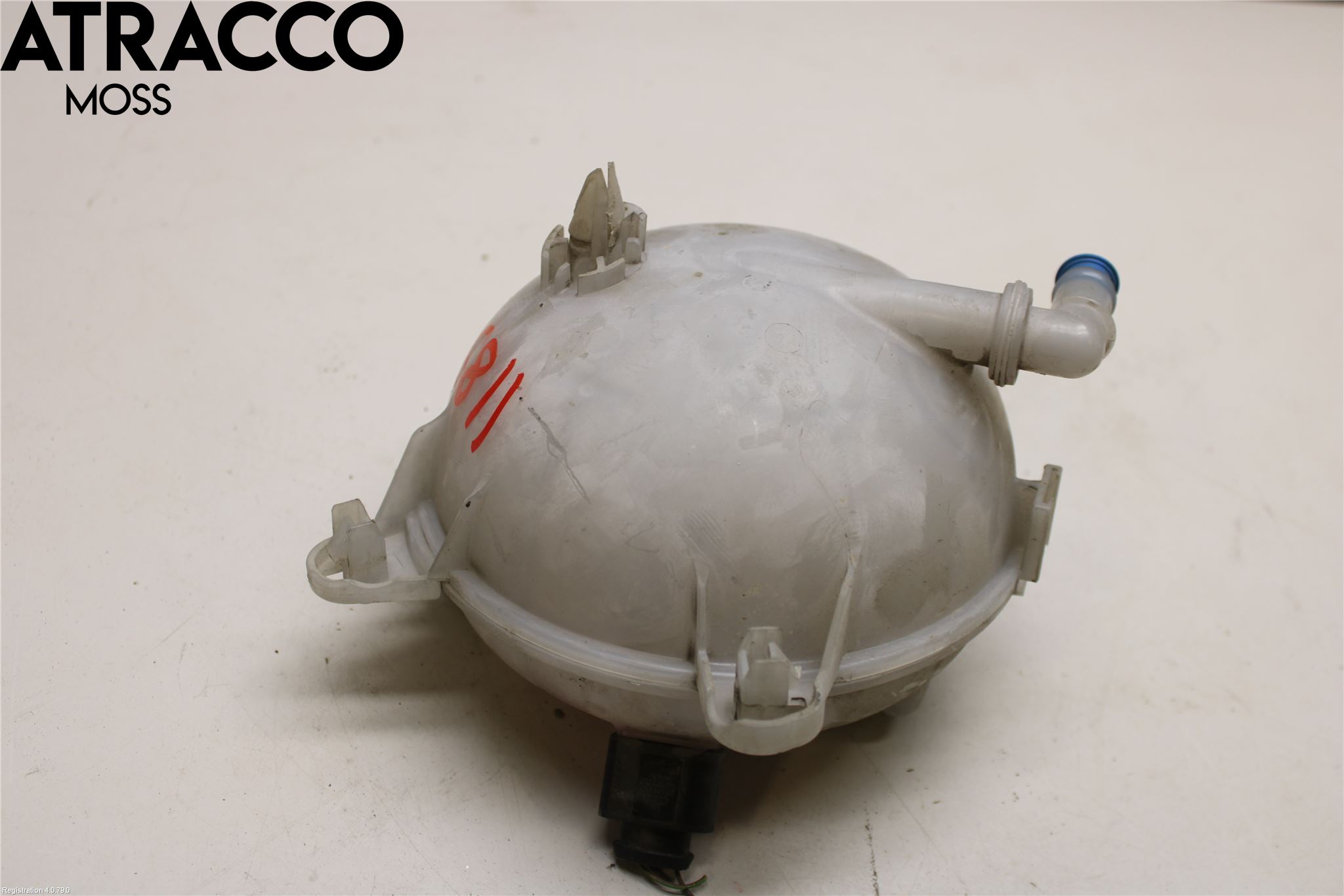 Volkswagen VW PASSAT 15-19 Expansionstank