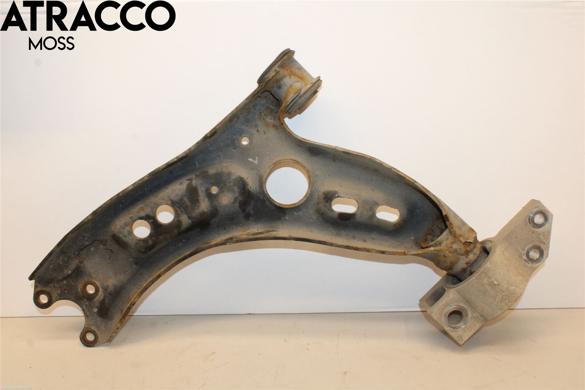 Volkswagen VW GOLF VI 09-13 Bärarm Fram Undre Hö
