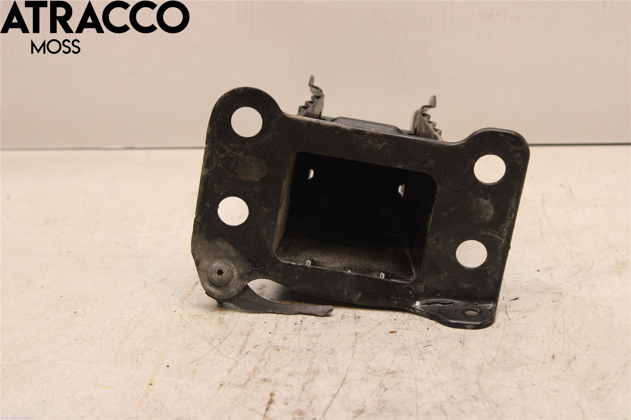 Audi A3/S3 05-13 Stötfångarbärjärn Fram