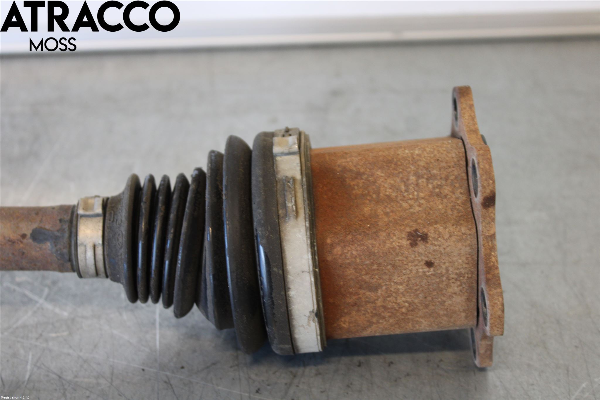 Skoda SUPERB 16-24 Drivaxel Fram Vänster