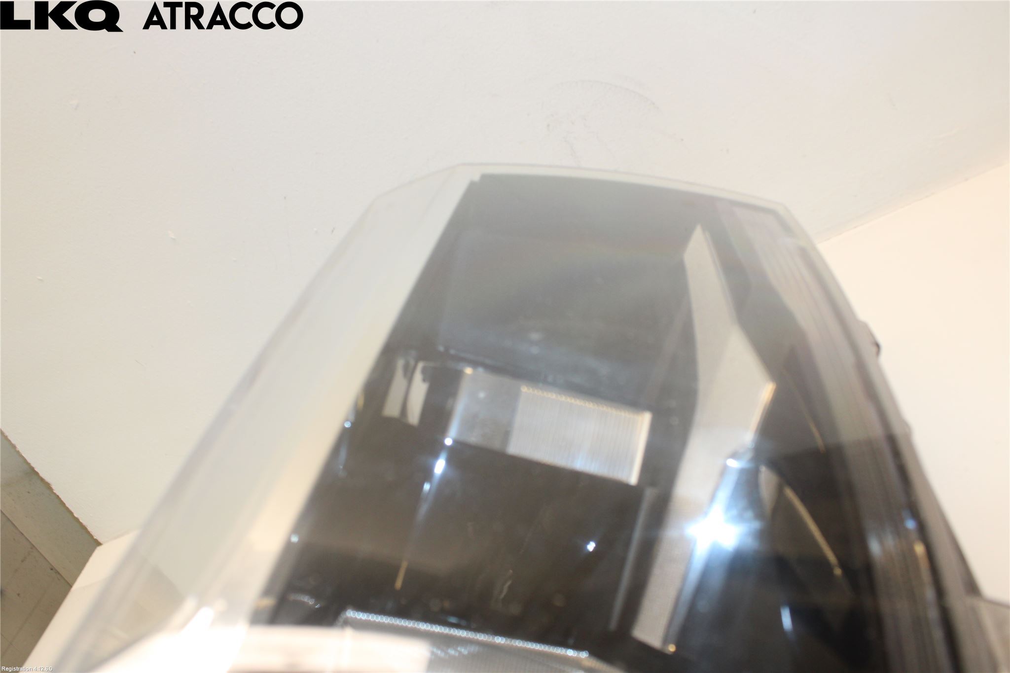 Volkswagen VW CRAFTER II / E-CRAFTER 17- Strålkastare Höger