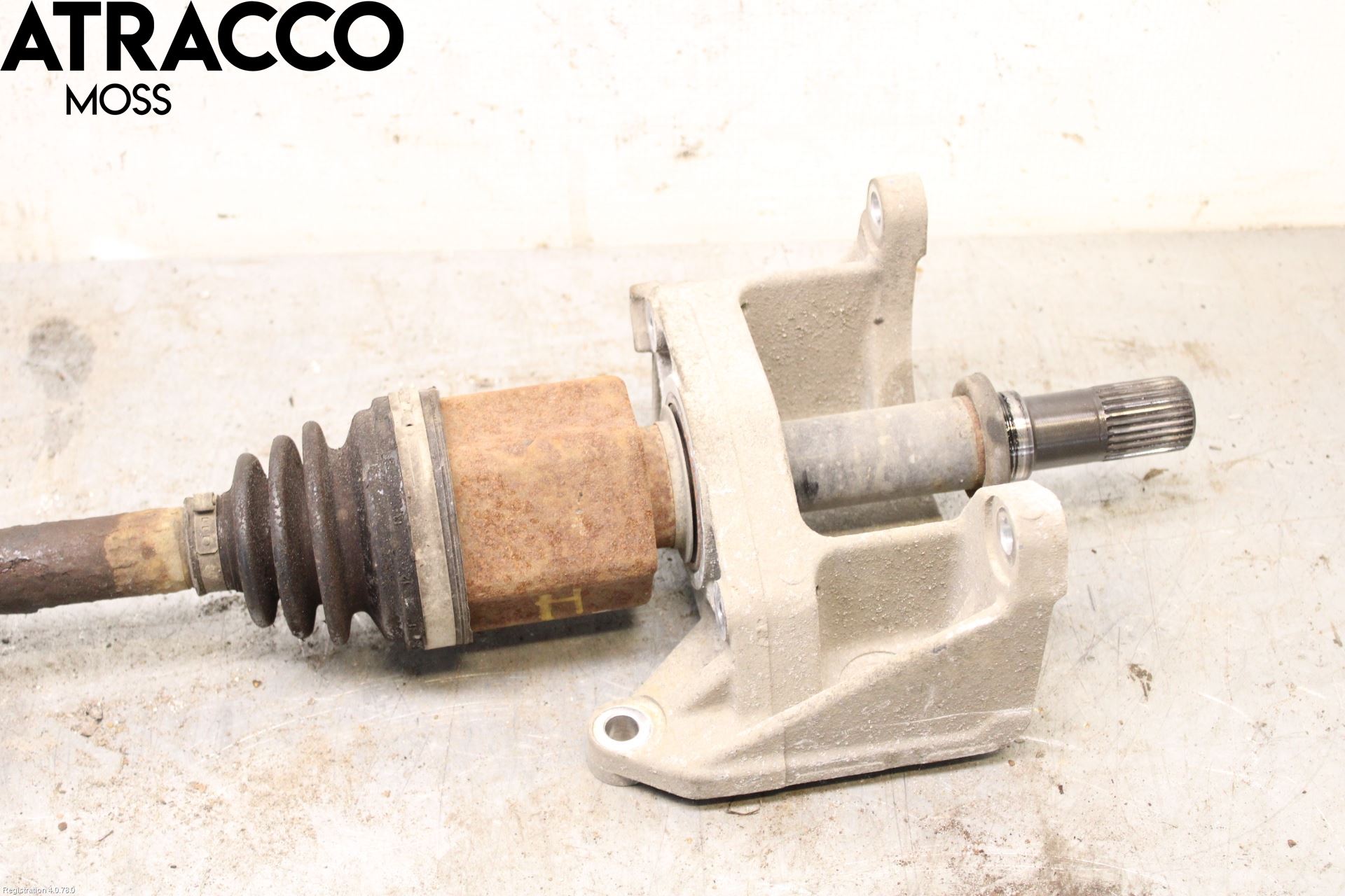 Nissan LEAF 11-17 Drivaxel Fram Höger