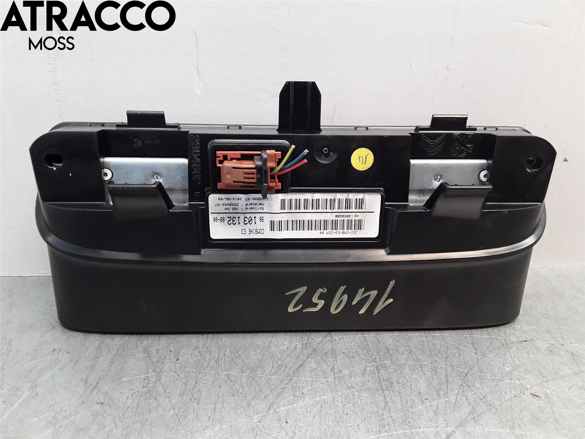 Citroen C4 CACTUS 14-20 Instrumentkonsoll Mitt