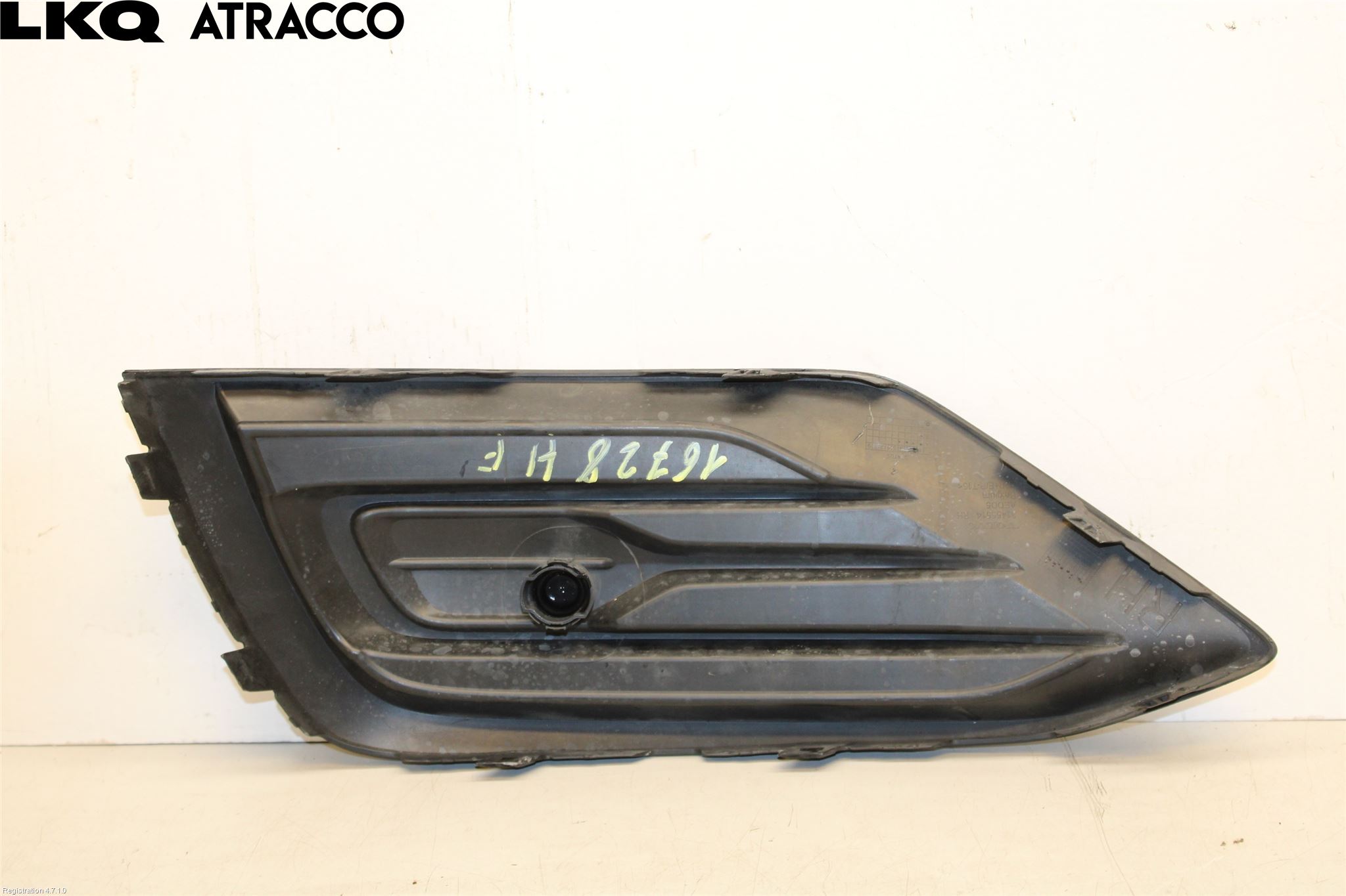 Volvo V60 19- Dimljussarg Fram