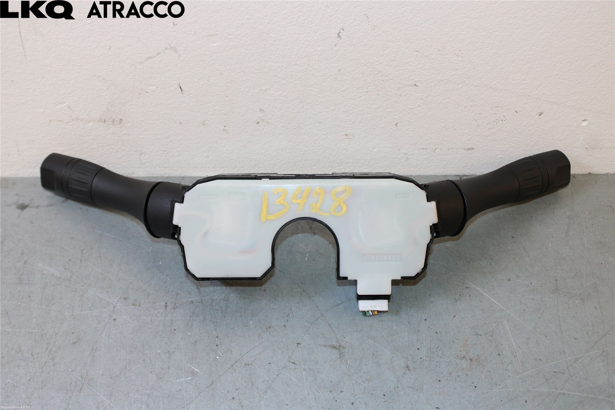 Nissan JUKE 10-14 Spakcentral