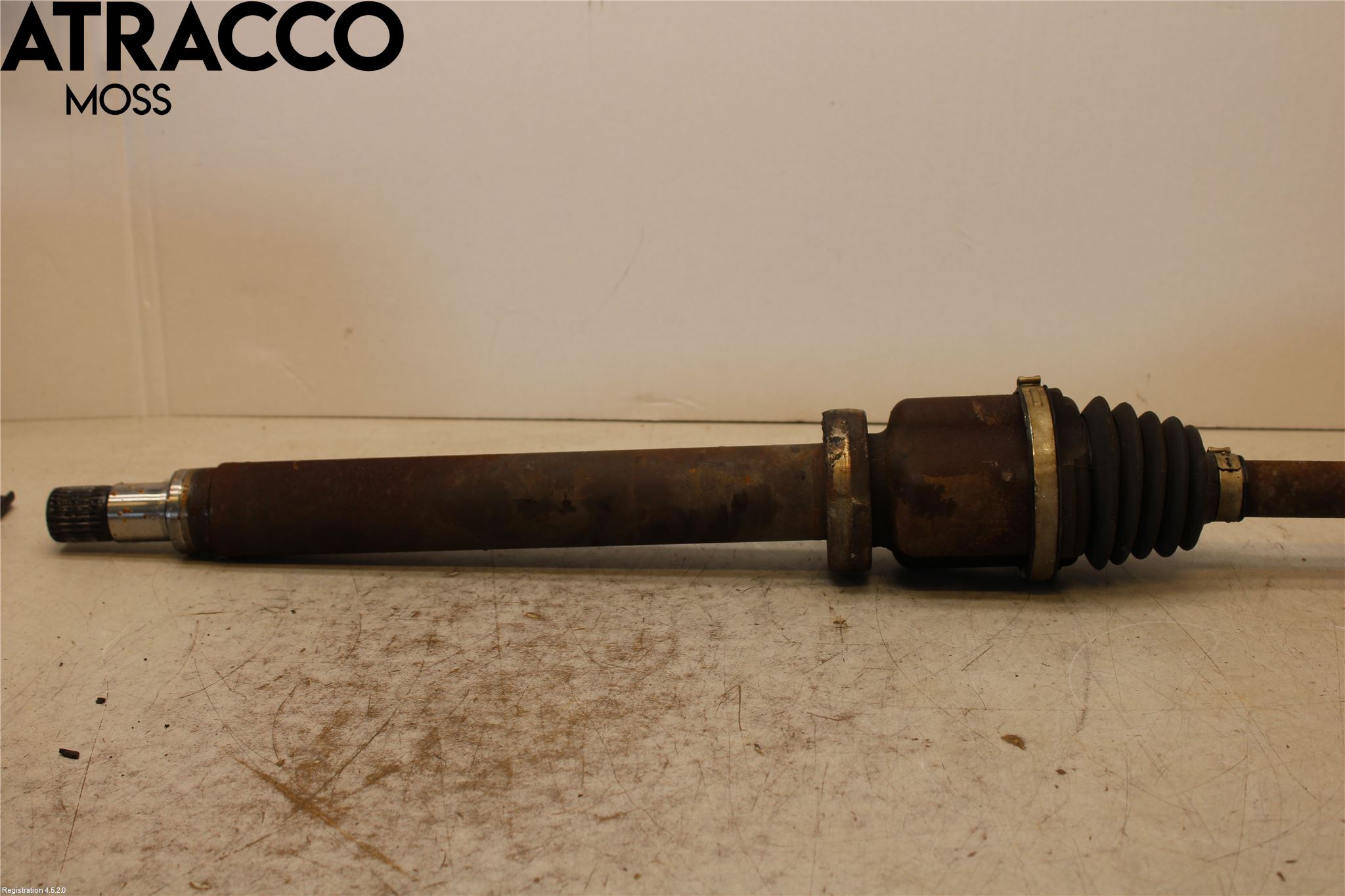 Ford FOCUS 15-18 Drivaxel Fram Höger