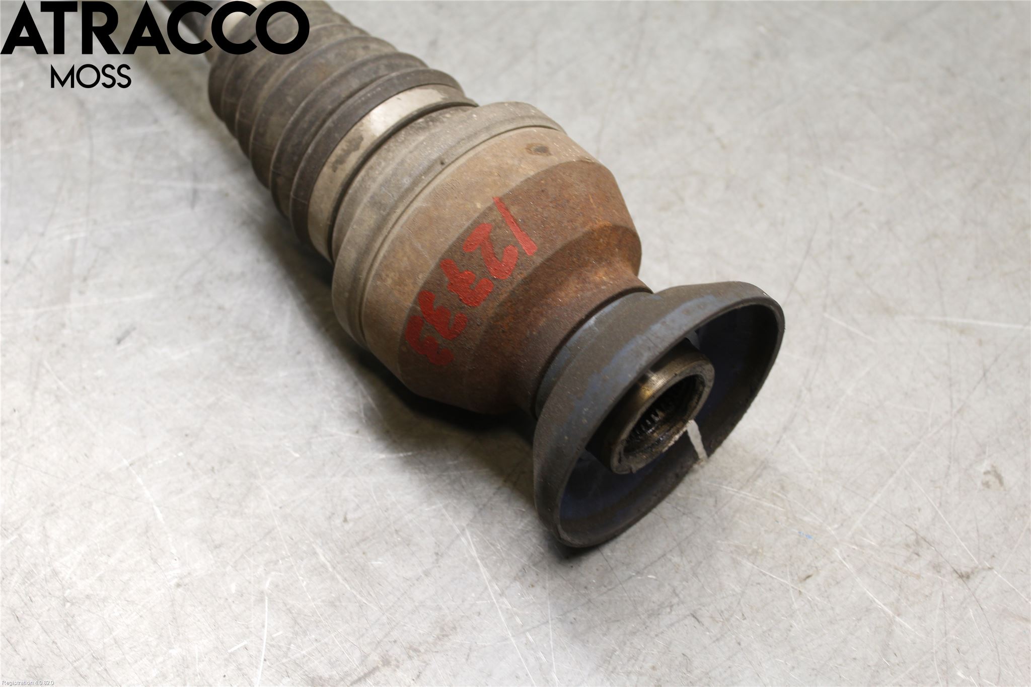 Volkswagen VW TIGUAN 07-16 Drivaxel Fram Höger