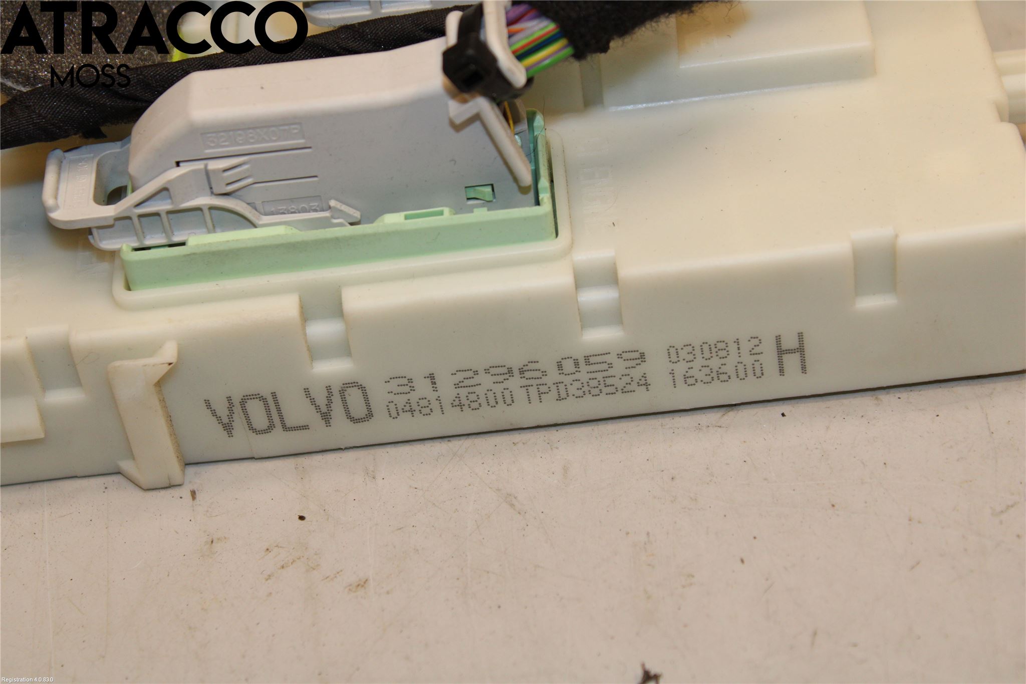 Volvo V40 12-19 Säkringsdosa-Elcentral