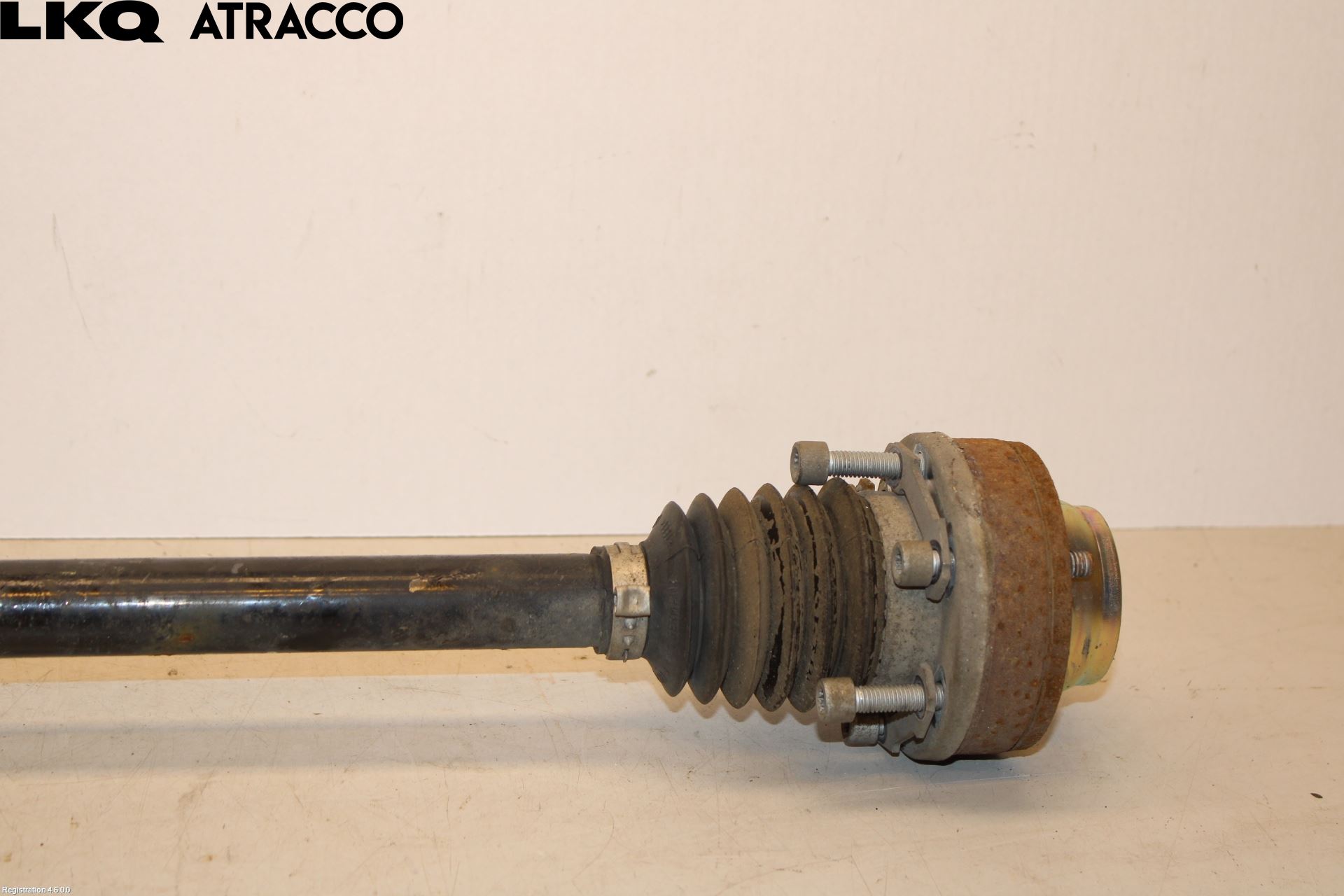 Skoda SUPERB 16-24 Drivaxel Bak Höger