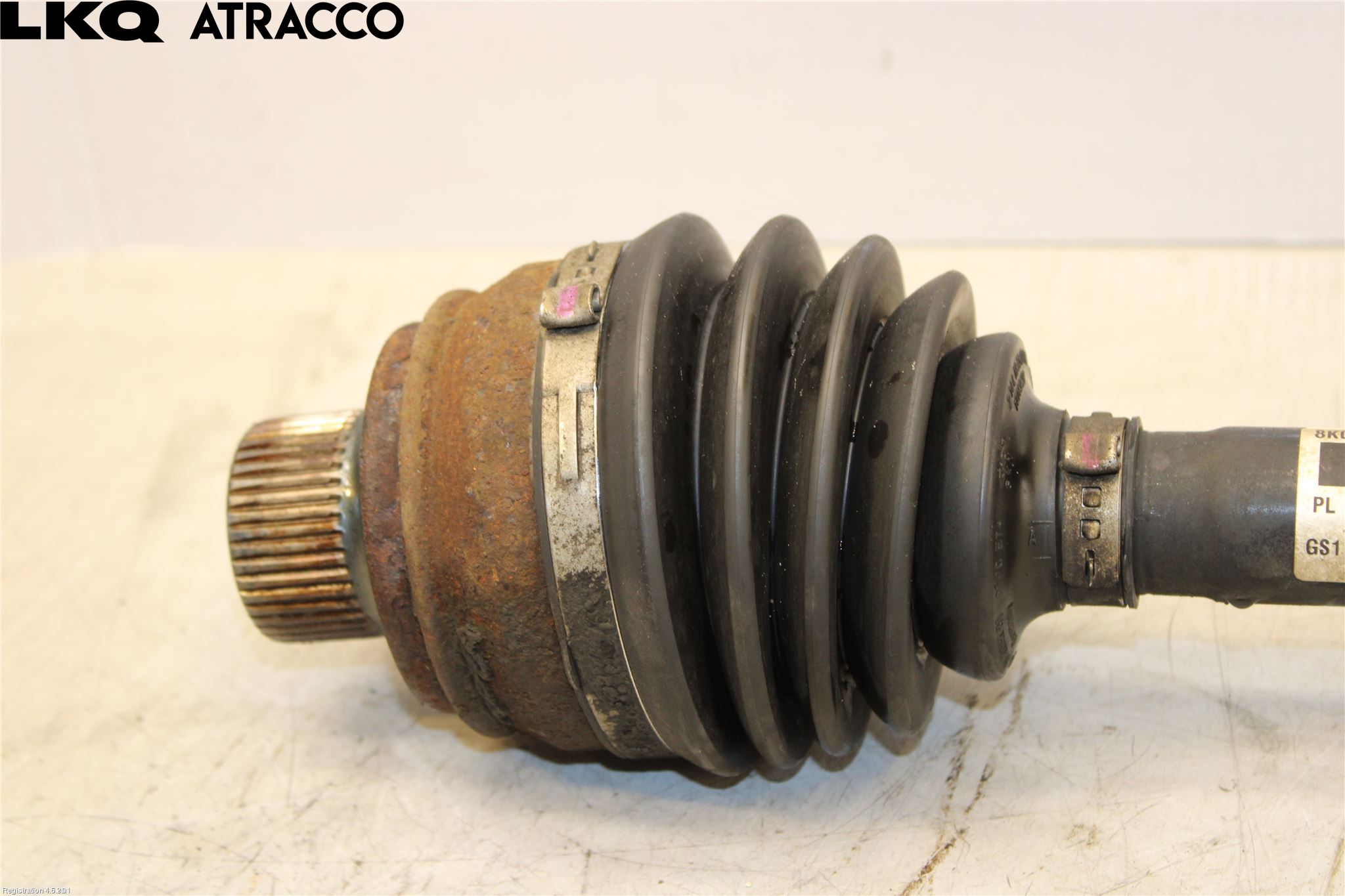 Audi A4 12-15 Drivaxel Fram Höger