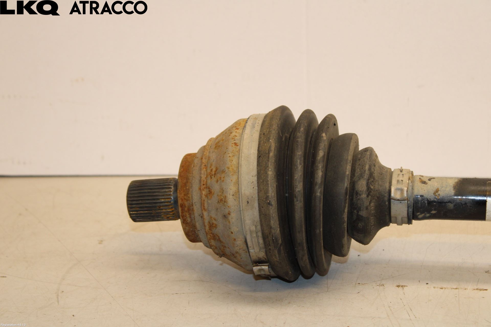 Volkswagen VW CADDY 11-15 Drivaxel Fram Vänster