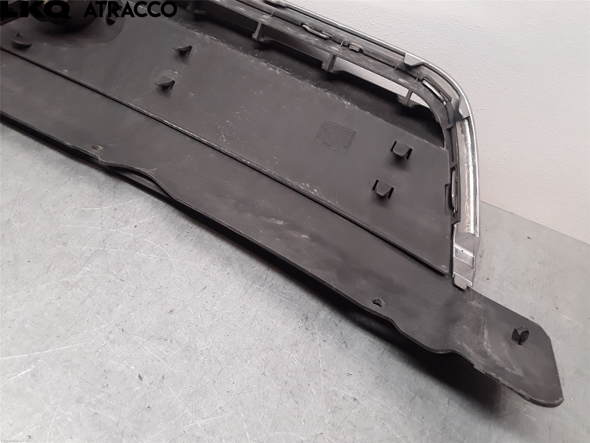 Ford KUGA 08-12 Grill Komp