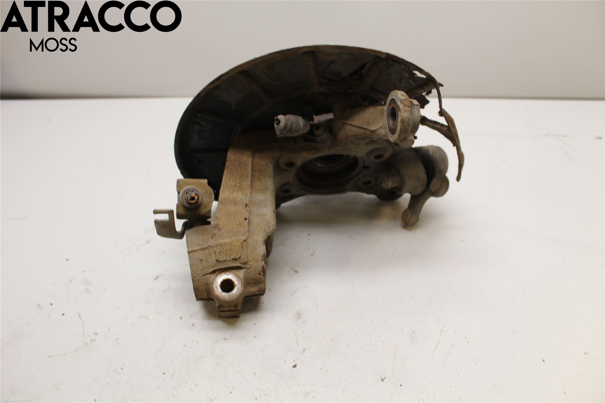 Volkswagen VW CADDY 11-15 Styrspindel Lagerhus Hö
