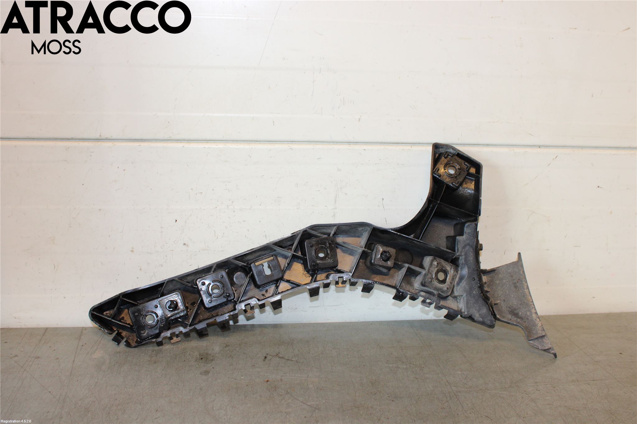 Ford MONDEO 15-22 Stötfångarbärjärn Bak