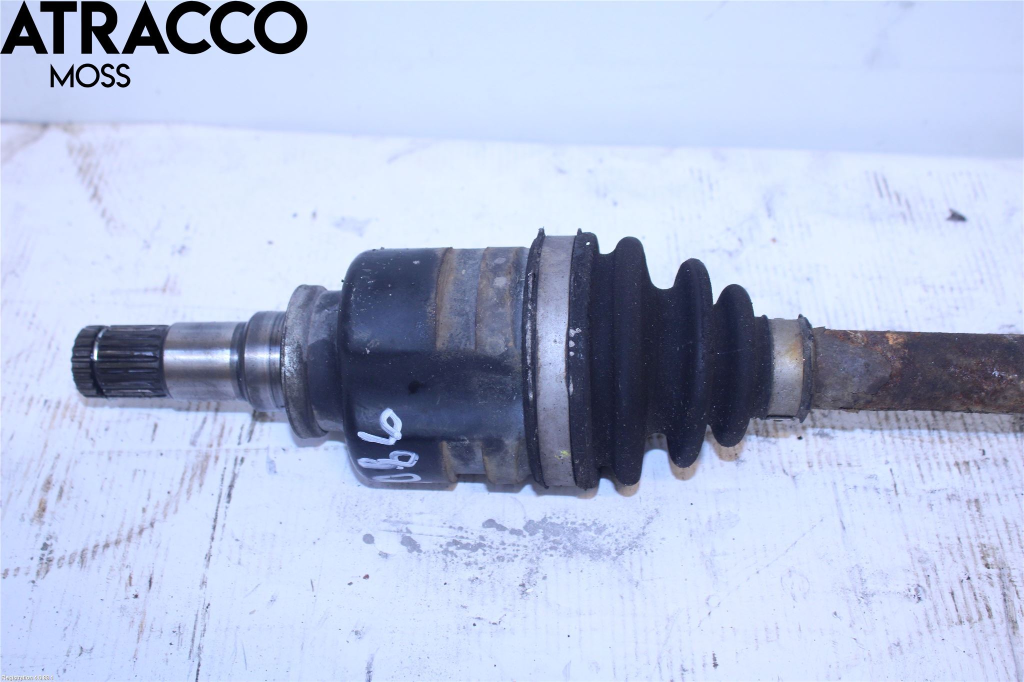 Toyota AVENSIS 09-15 Drivaxel Fram Vänster