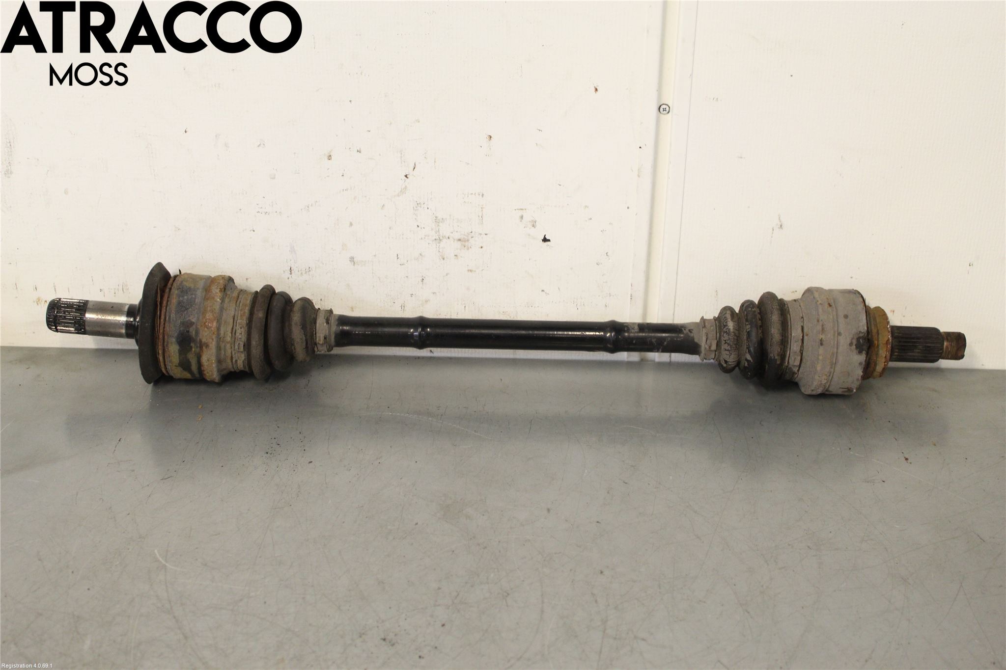 BMW 1 F20/F21 11-19 Drivaxel Bak Vänster