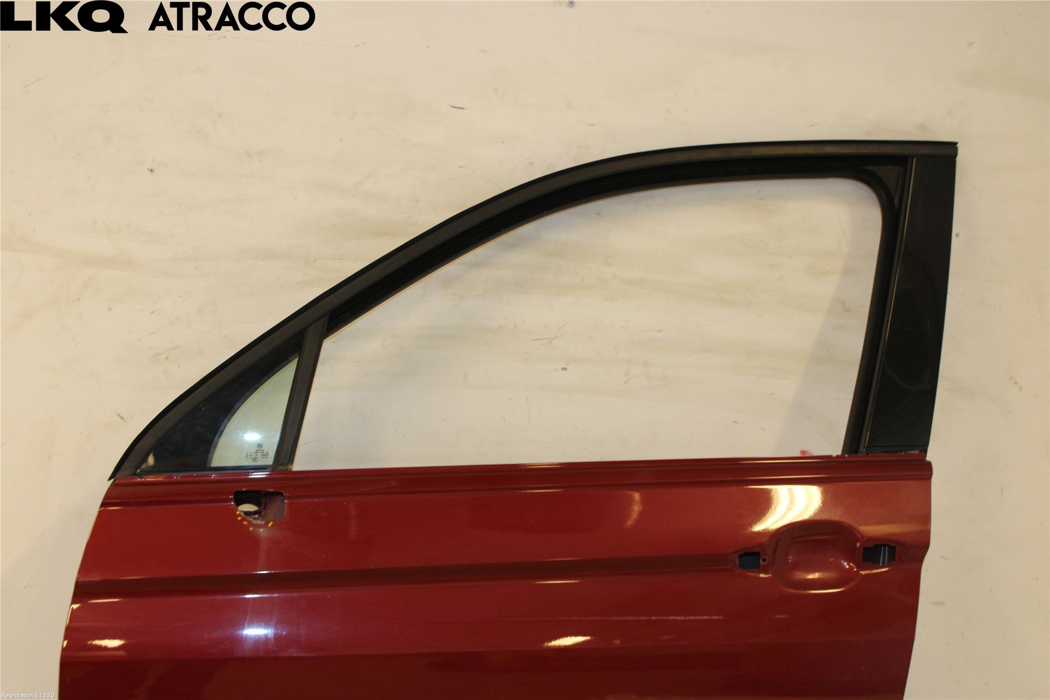 Volkswagen VW TIGUAN 16-24 Dörr Fram Vänster