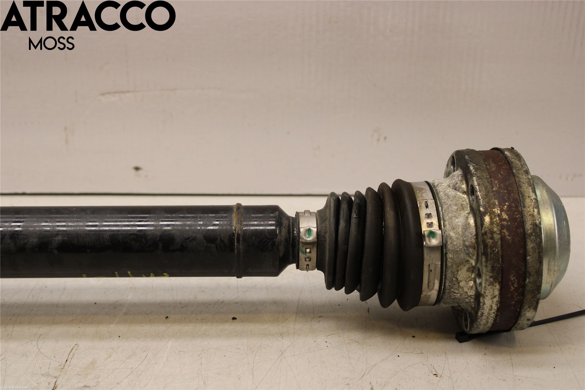 Volkswagen VW TOURAN 10-15 Drivaxel Fram Höger