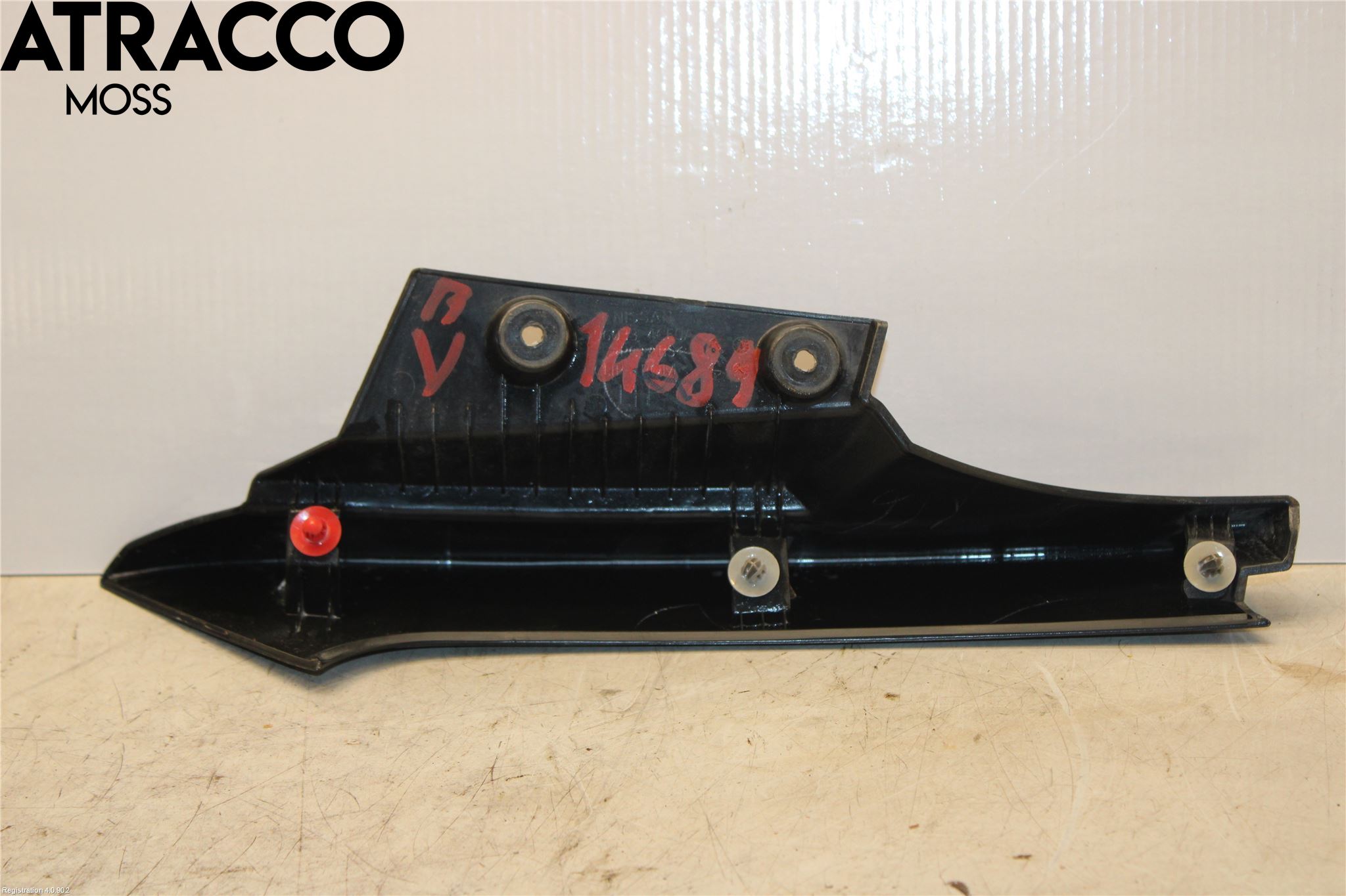 Nissan X-TRAIL 14-21 Spoiler Baklucka