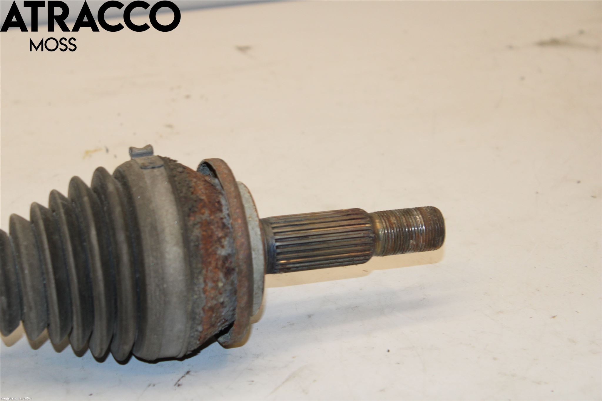 Toyota AVENSIS 09-15 Drivaxel Fram Vänster