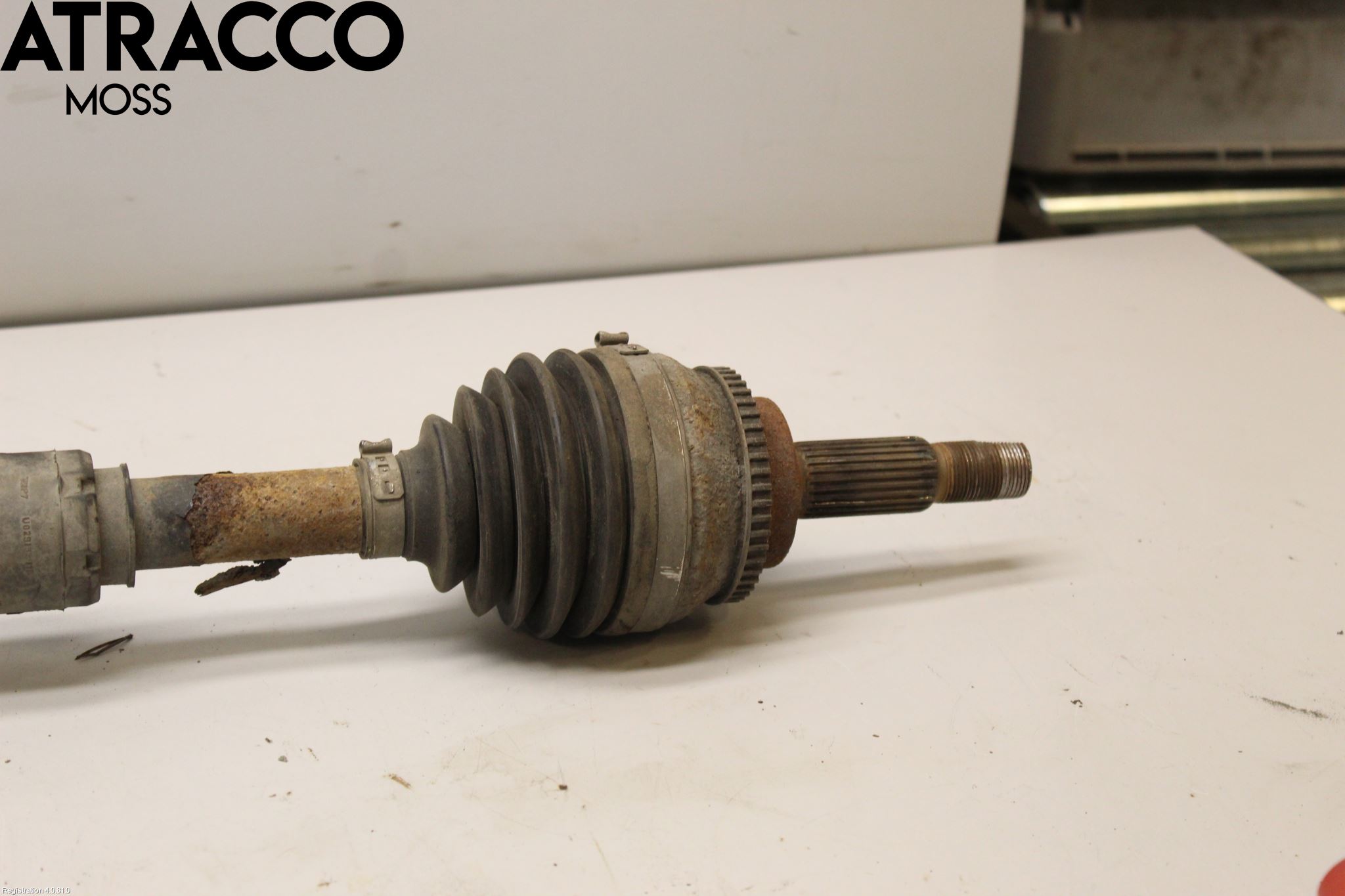 Toyota AVENSIS 07-08 Drivaxel Fram Höger