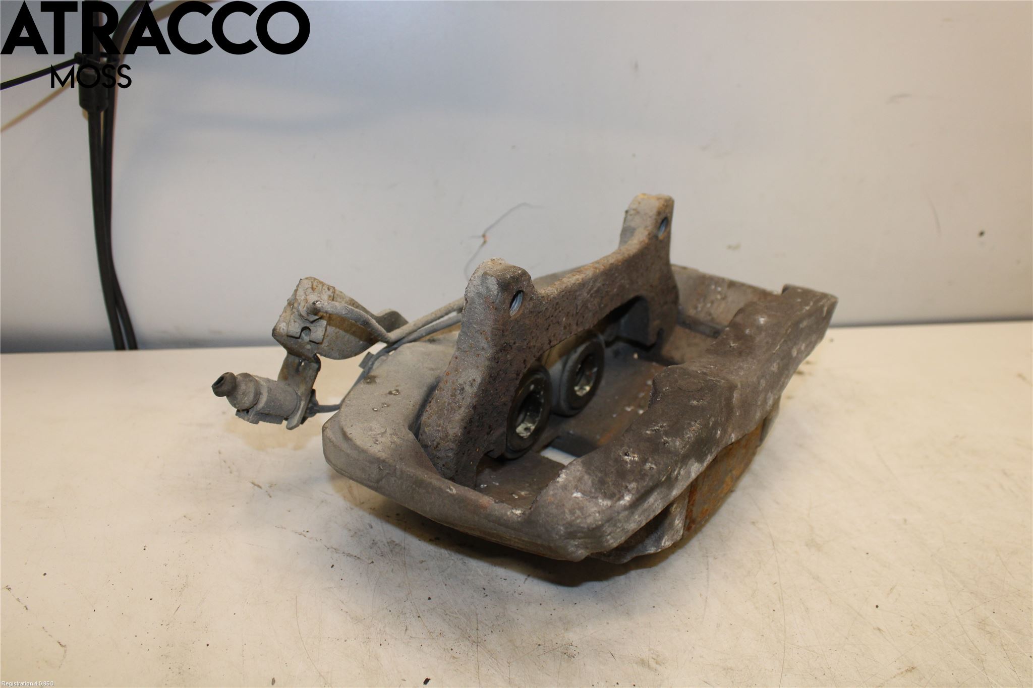 Audi A8/S8 4D 94-02 Bromsok Fram Höger