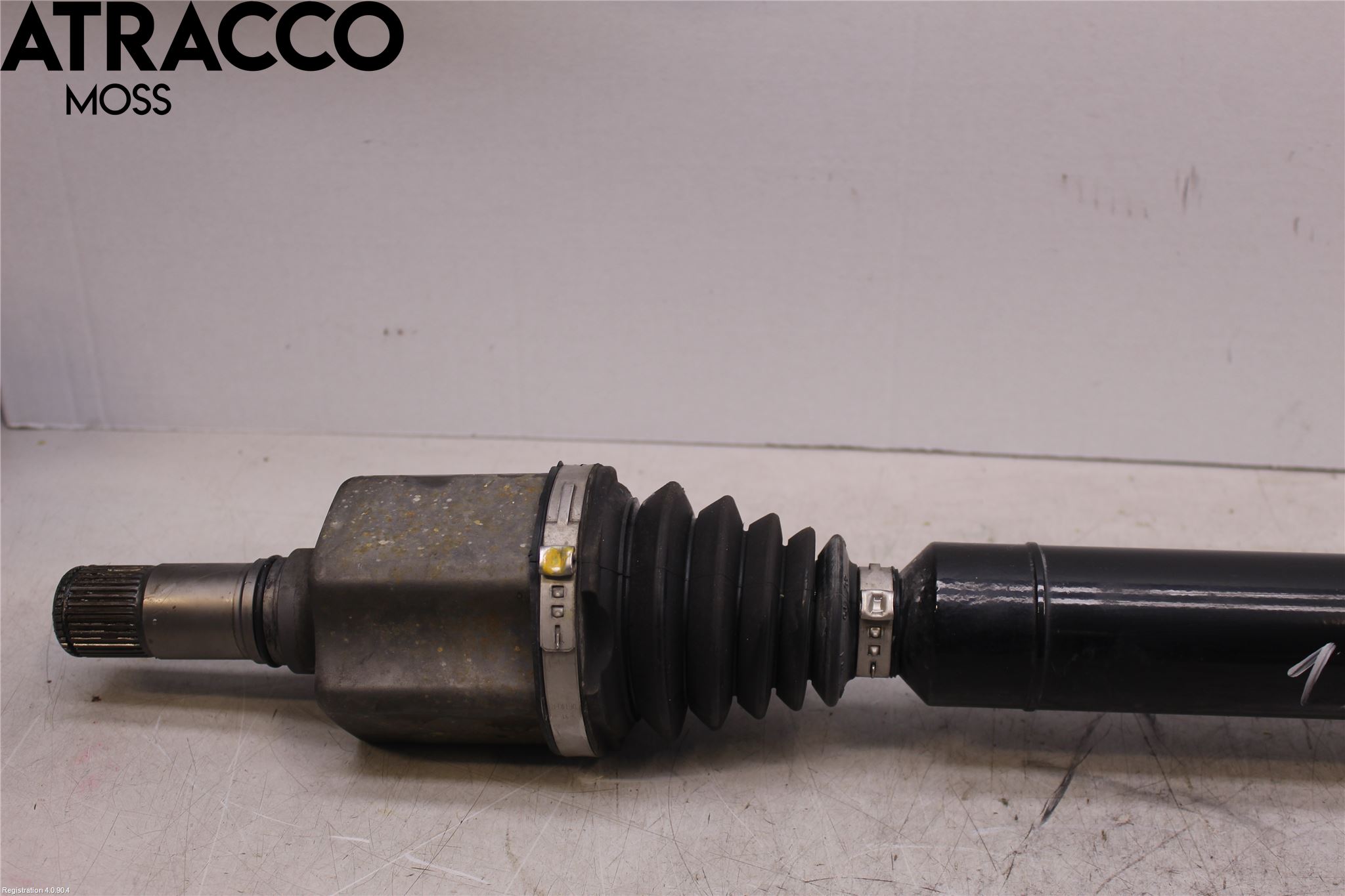 Volkswagen VW PASSAT 20-24 Drivaxel Fram Höger
