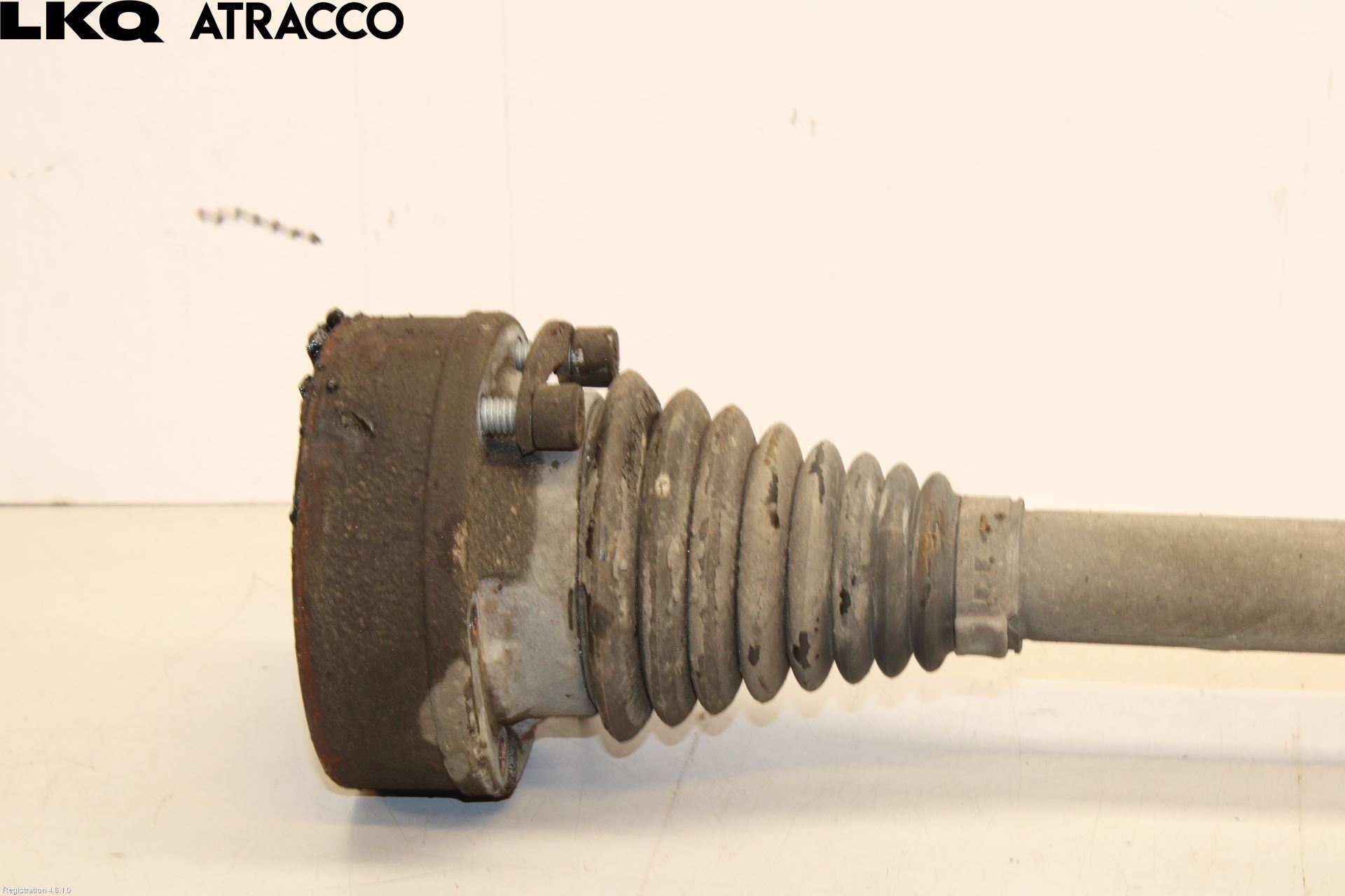 Volkswagen VW TIGUAN 07-16 Drivaxel Bak Höger