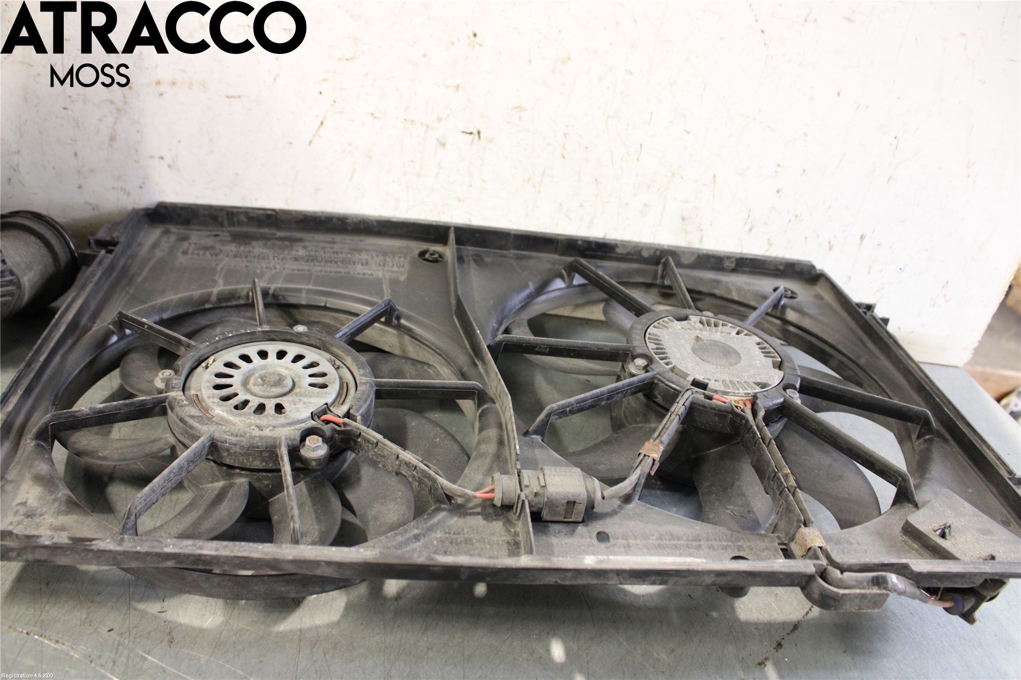 Volkswagen VW GOLF VI 09-13 Kylfläktkåpa