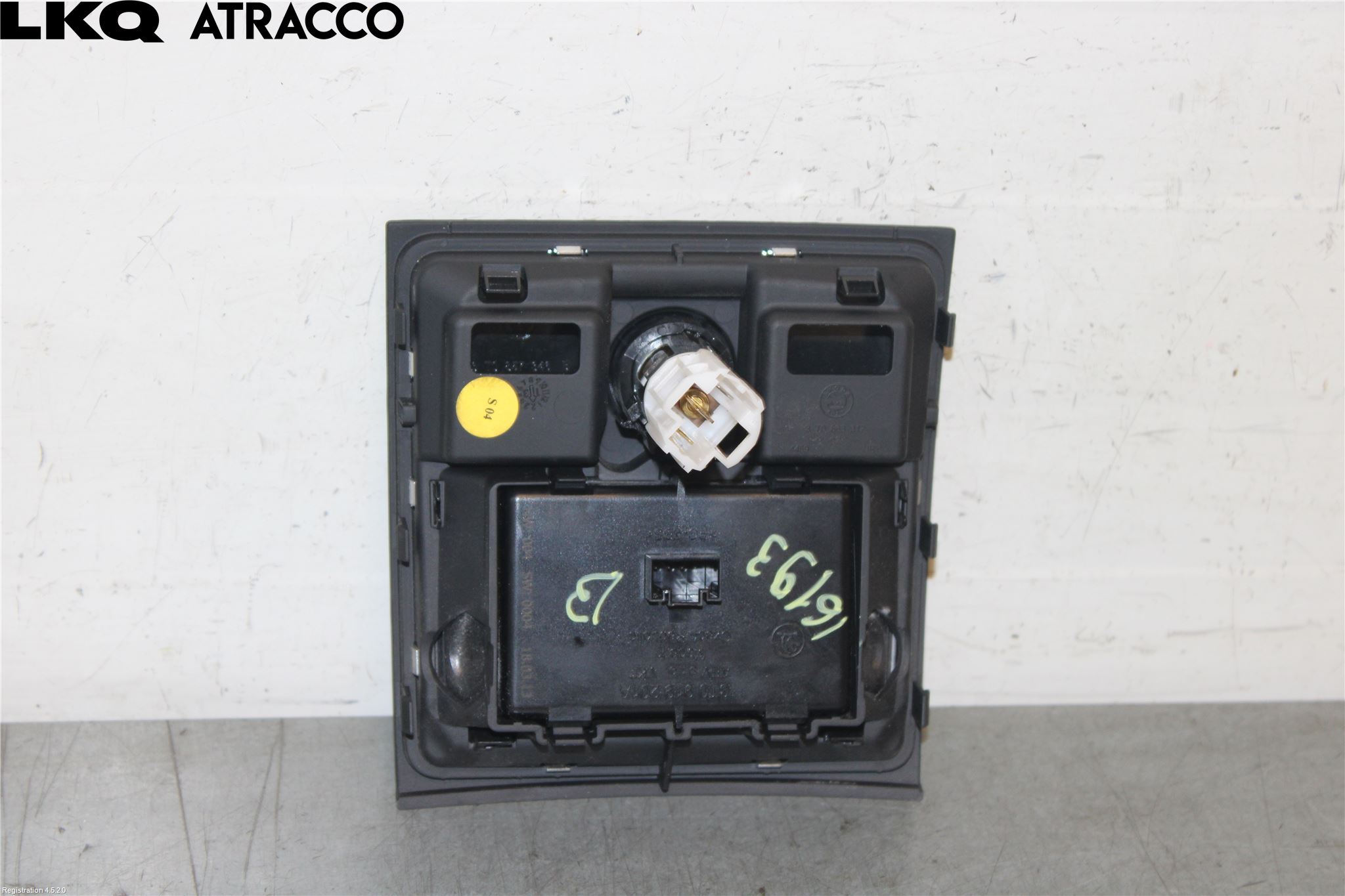 Skoda SUPERB 09-15 Instrument Klocka