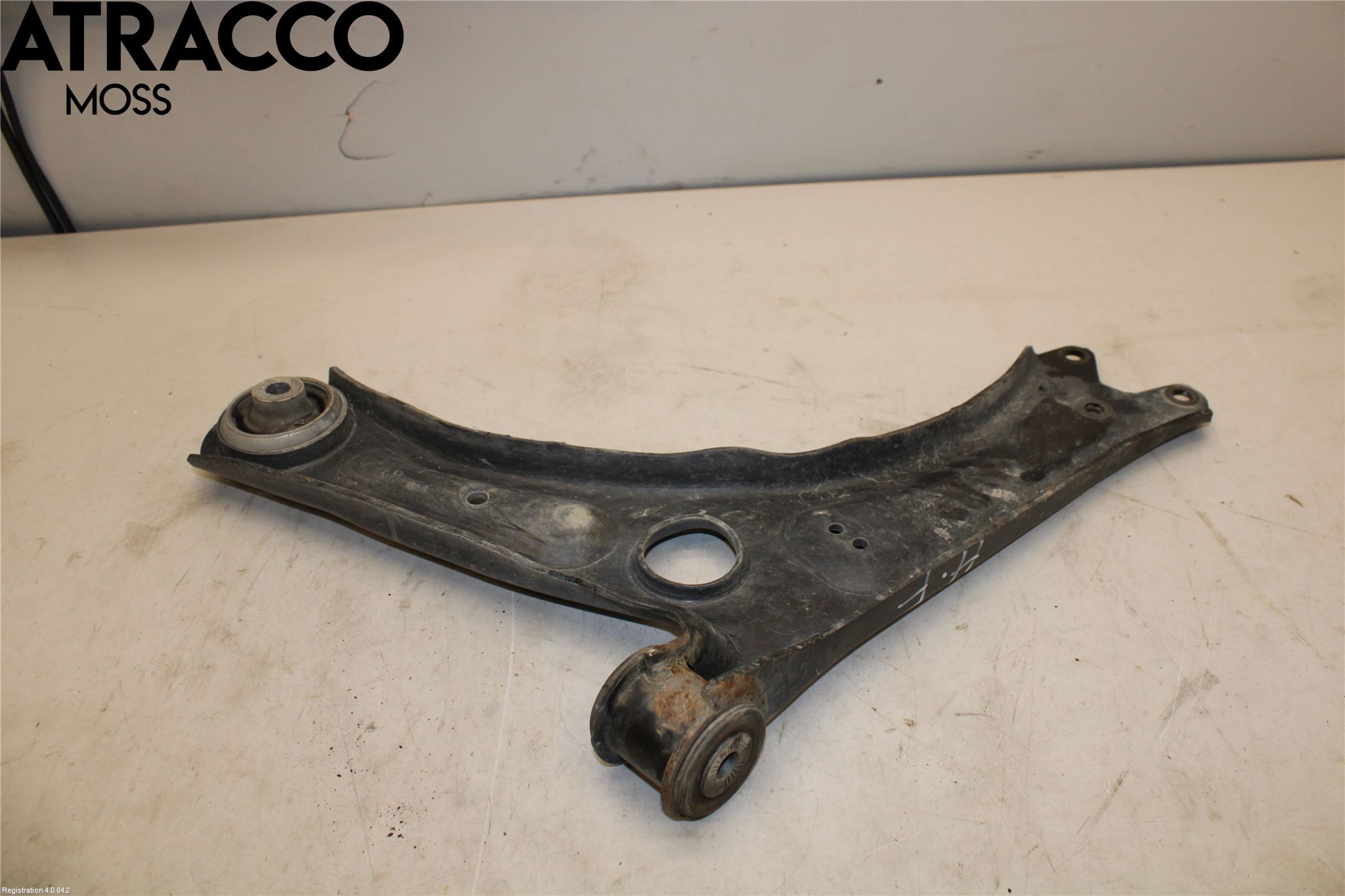 Volkswagen VW CADDY 16-20 Bärarm Fram Undre Hö