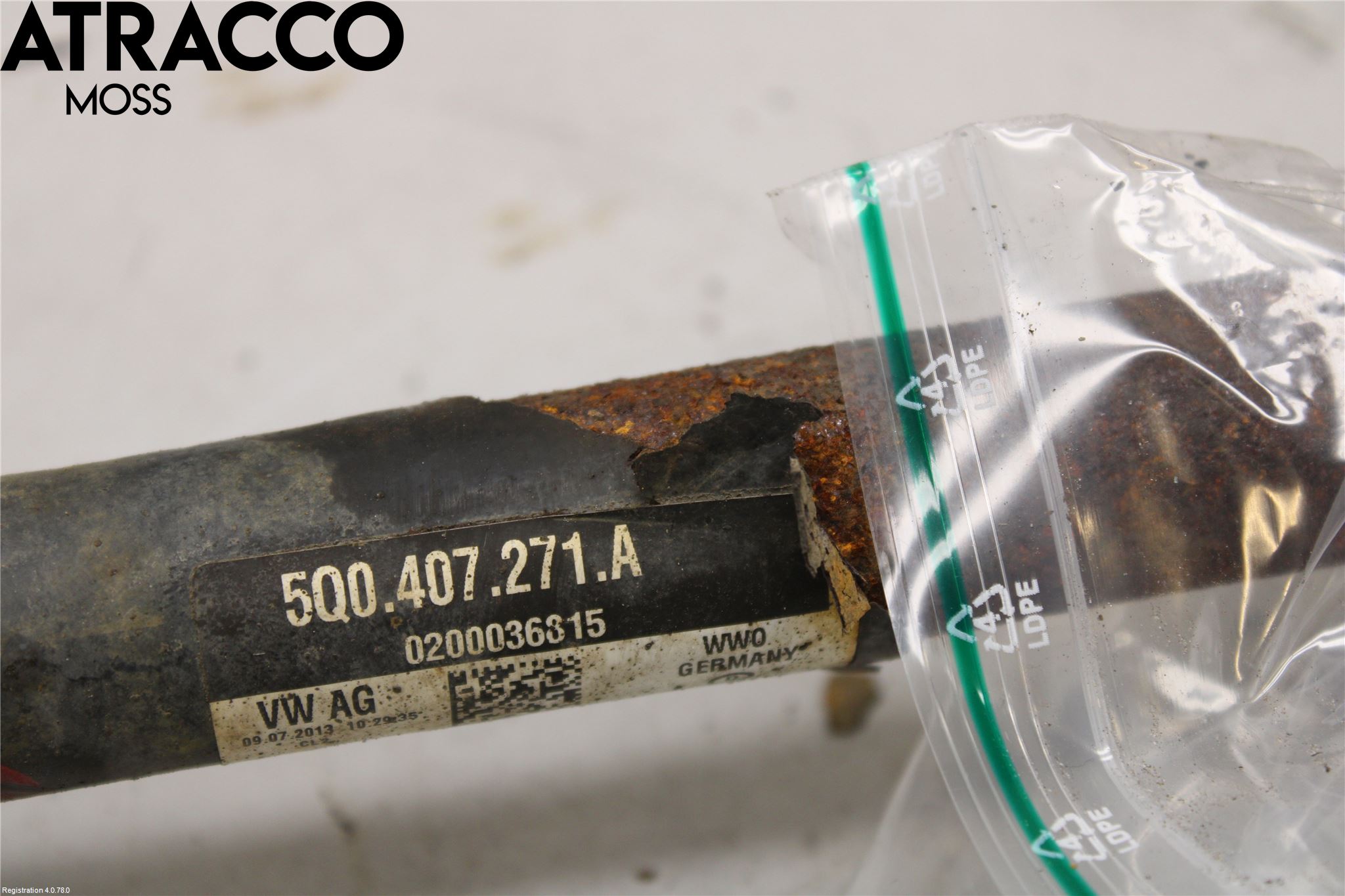 Volkswagen VW CADDY 11-15 Drivaxel Fram Vänster
