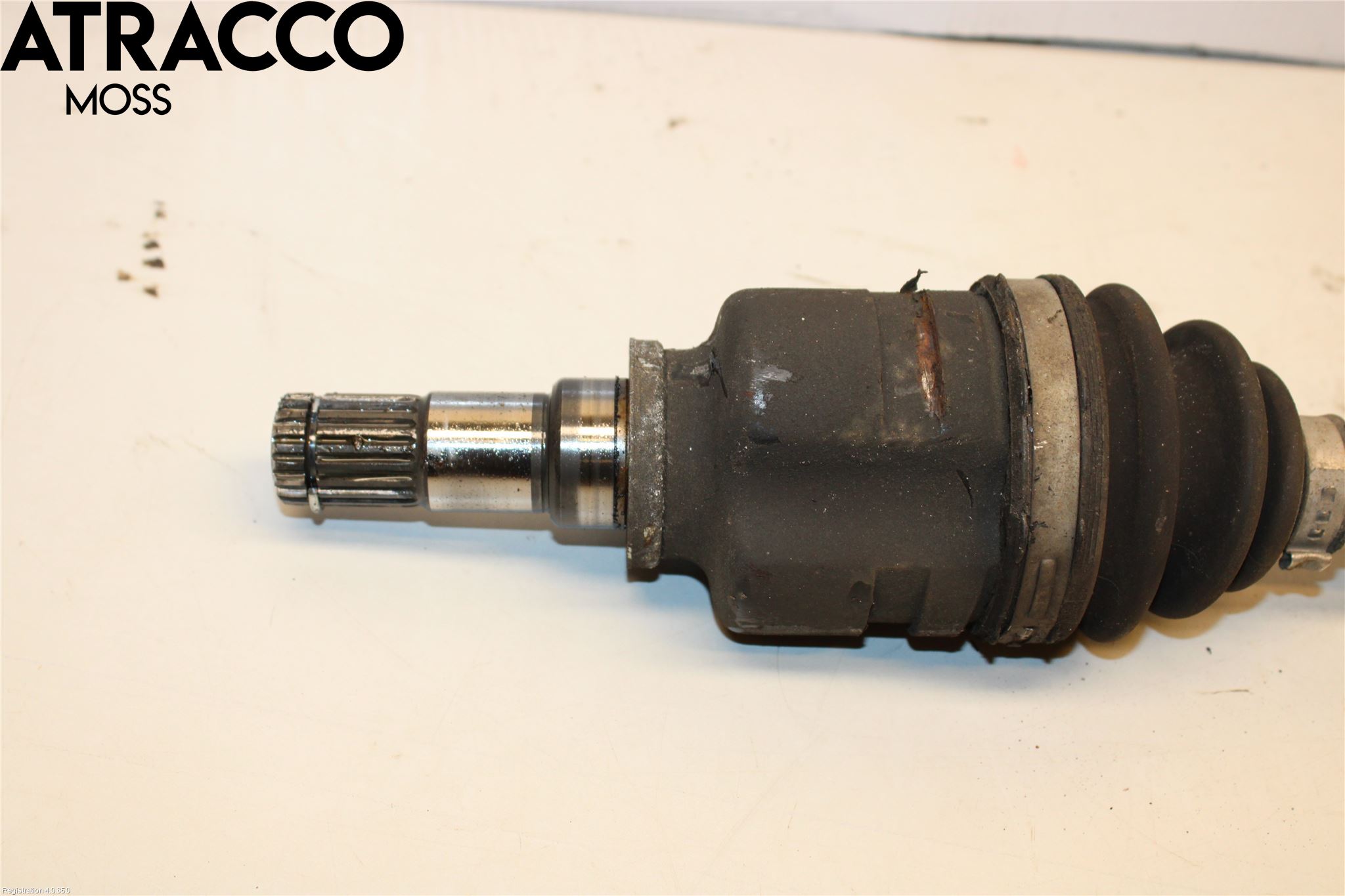 Toyota AVENSIS 09-15 Drivaxel Fram Vänster