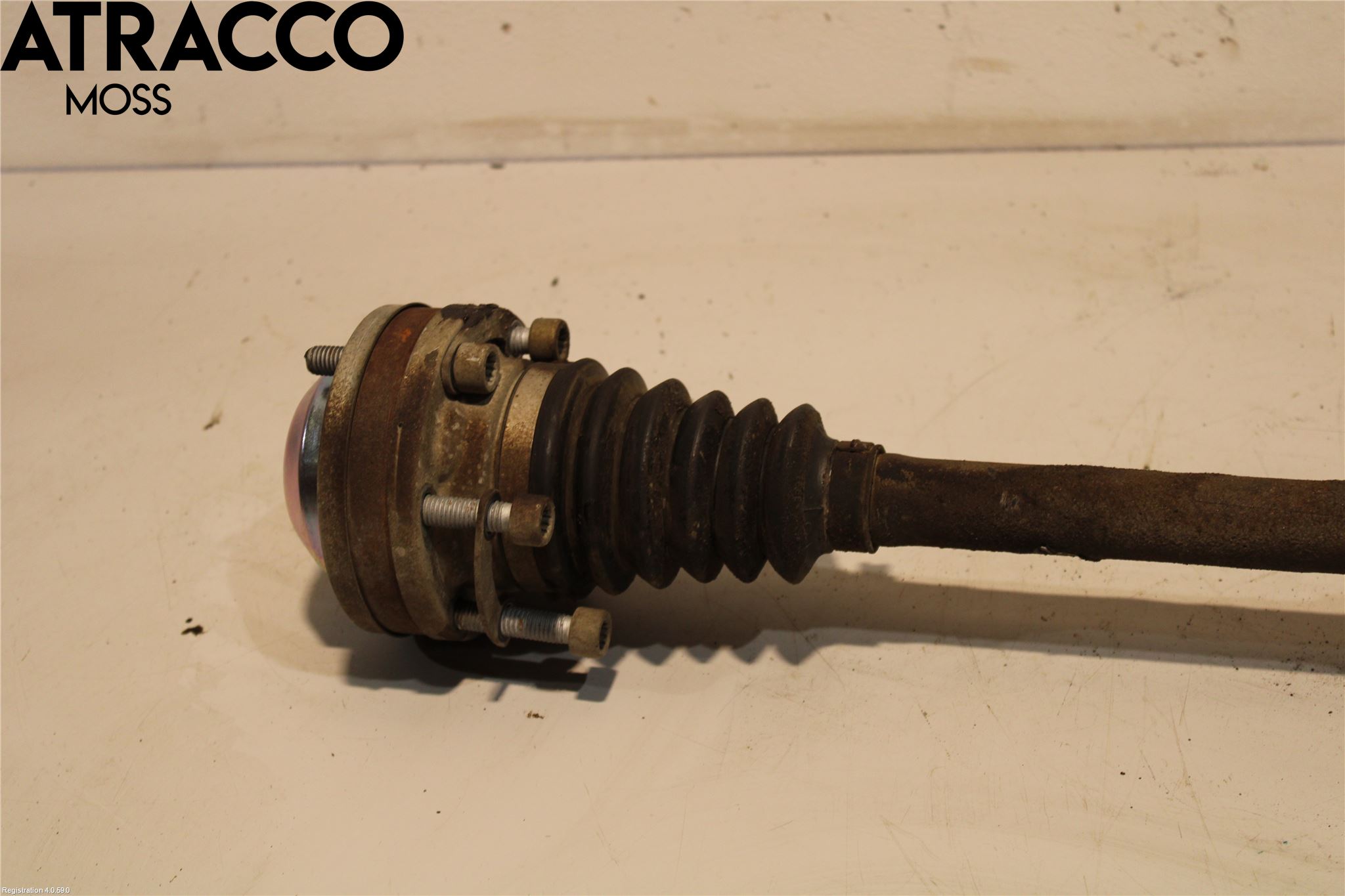 Volkswagen VW CADDY 11-15 Drivaxel Fram Vänster