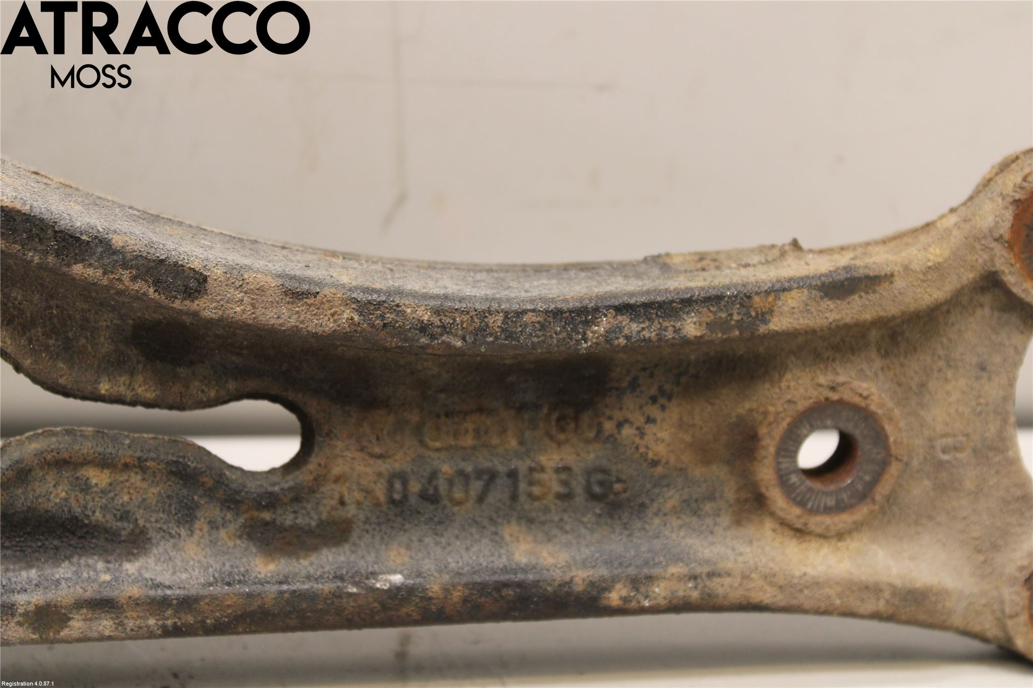 Volkswagen VW TOURAN 03-10 Bärarm Fram Undre Hö